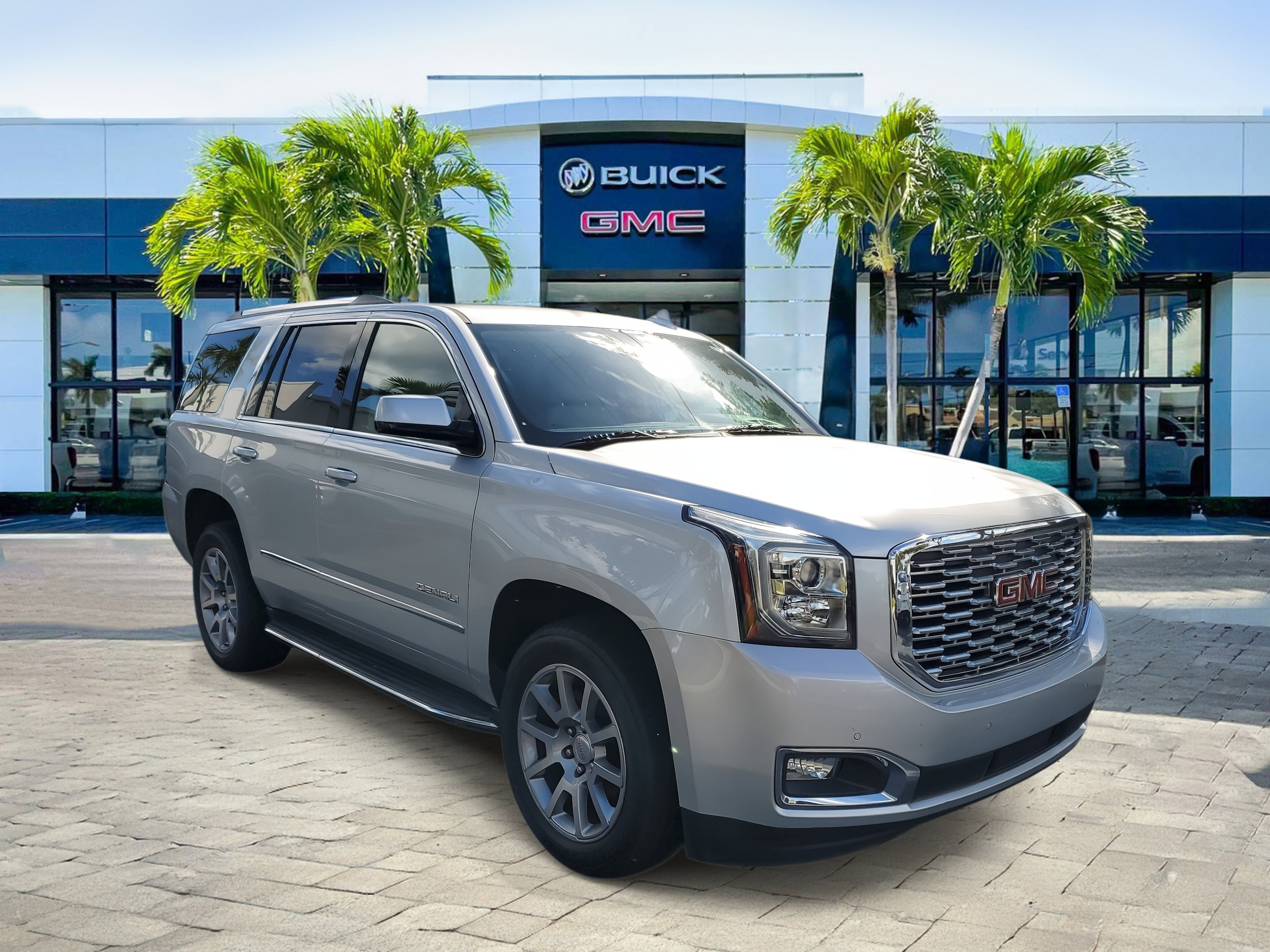 2020 GMC Yukon Denali's photo