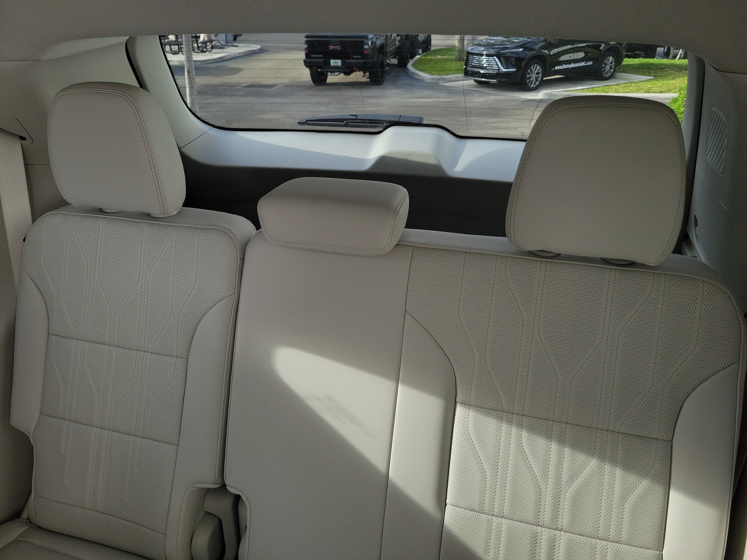2026 Buick Enclave Avenir - Photo 13