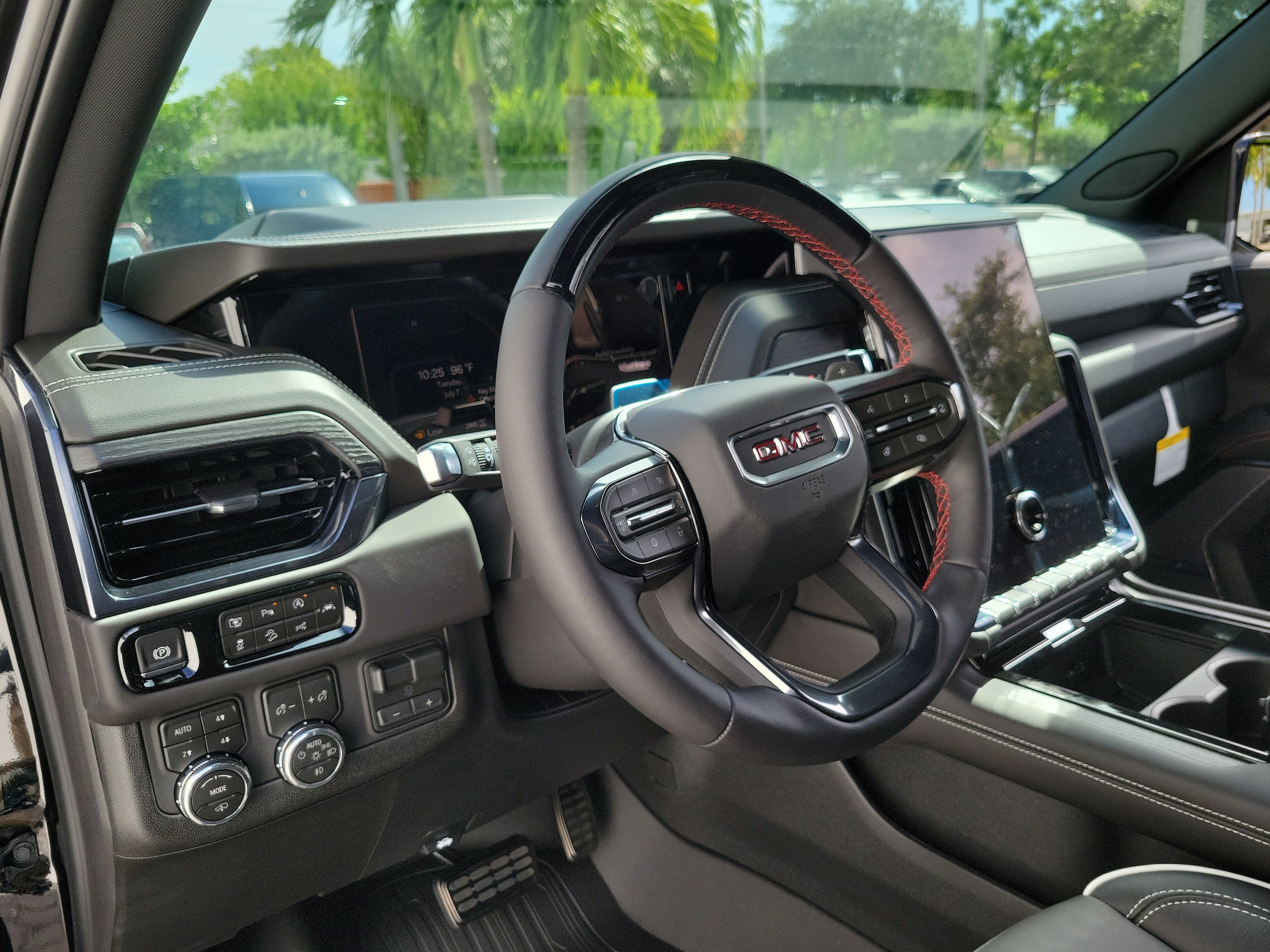 2026 GMC Yukon XL AT4 Ultimate - Photo 21