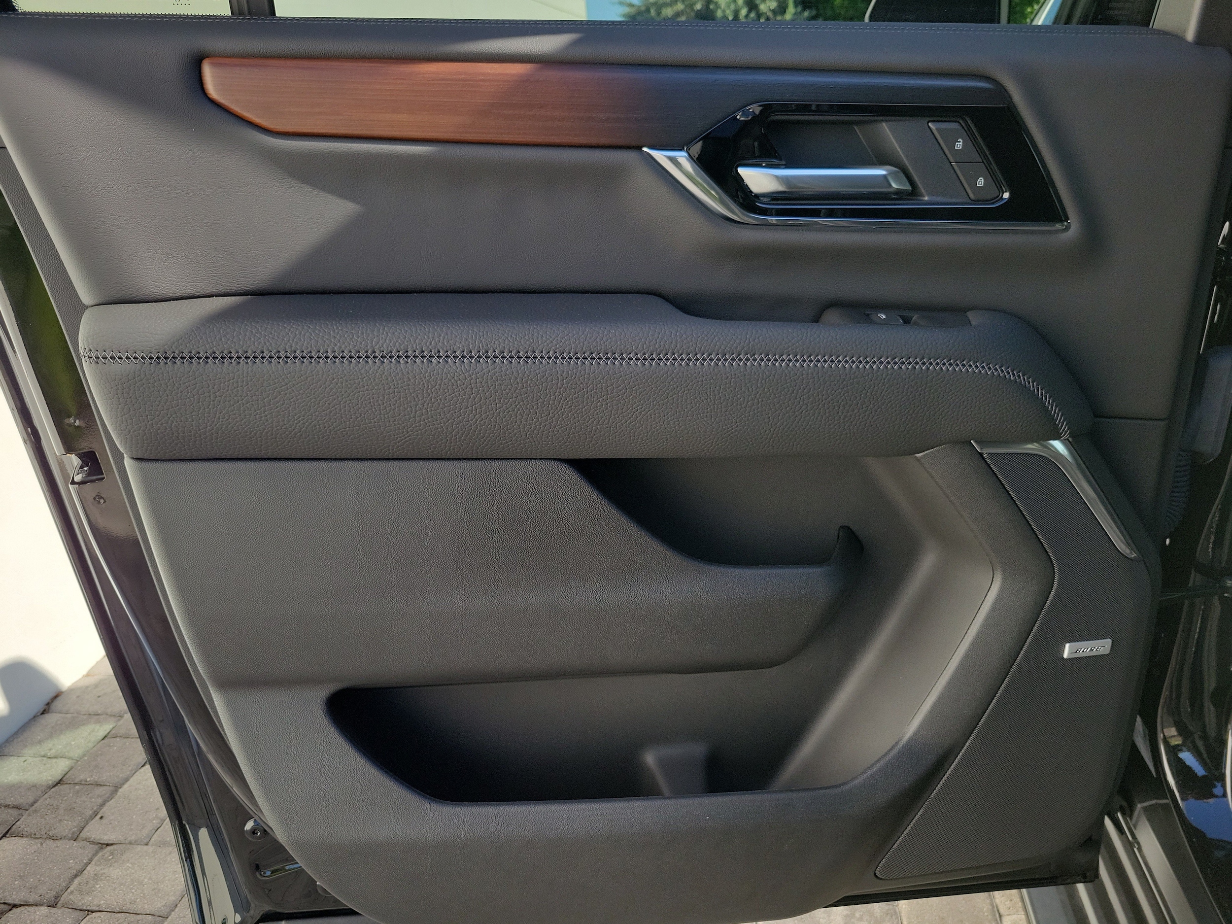 2026 GMC Yukon XL Denali - Photo 12