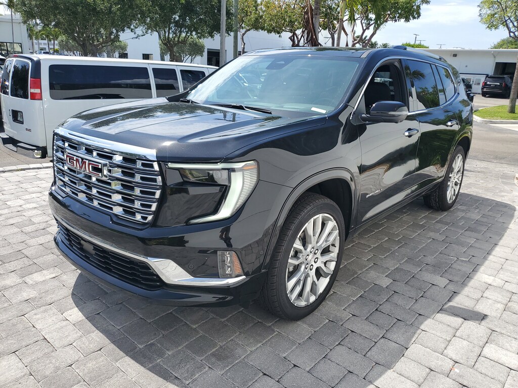 Used 2024 GMC Acadia Denali SUV
