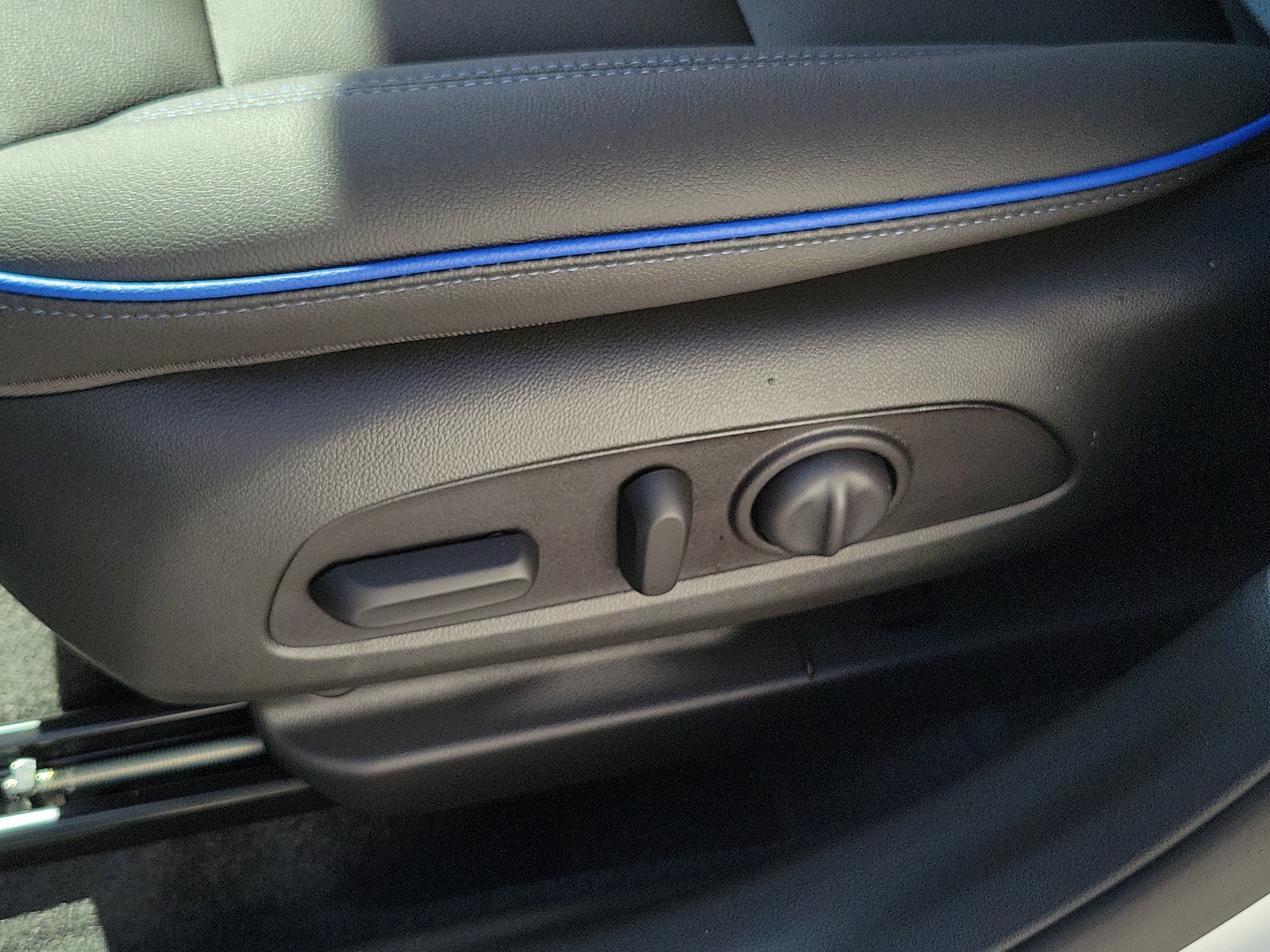 2026 Buick Envista Sport Touring - Photo 23