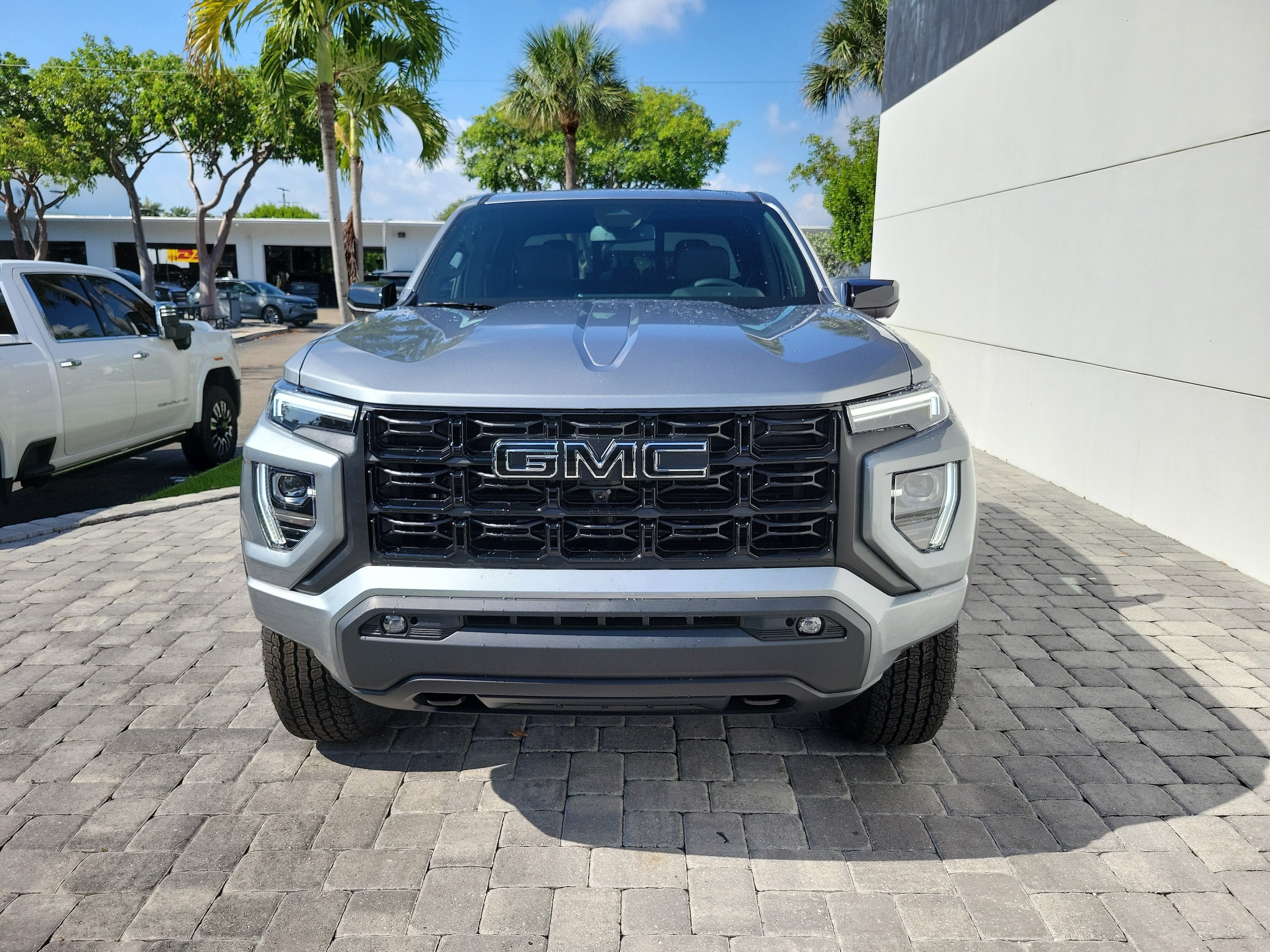 2026 GMC Canyon Elevation - Photo 2