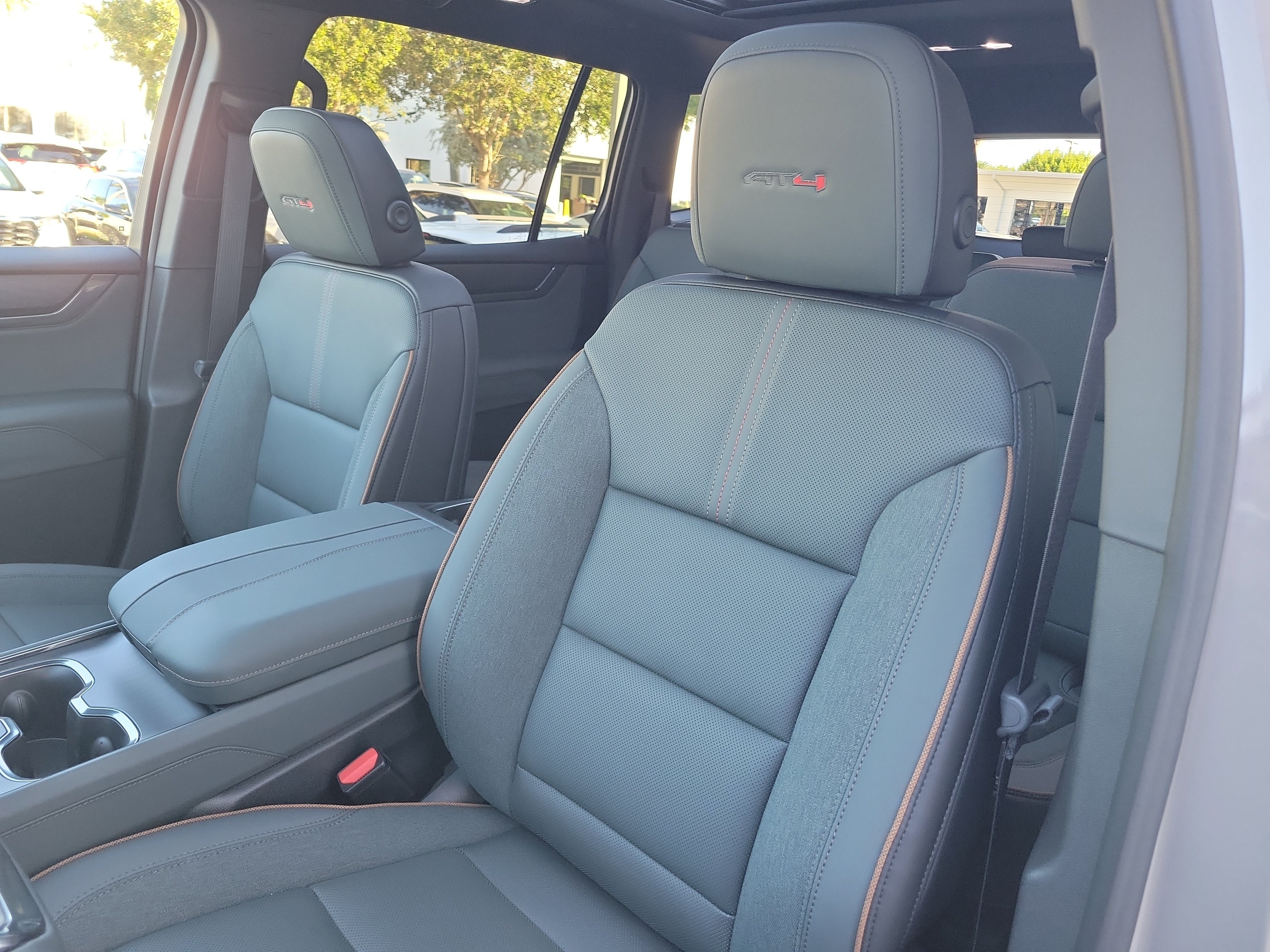 2027 GMC Acadia AT4 - Photo 21