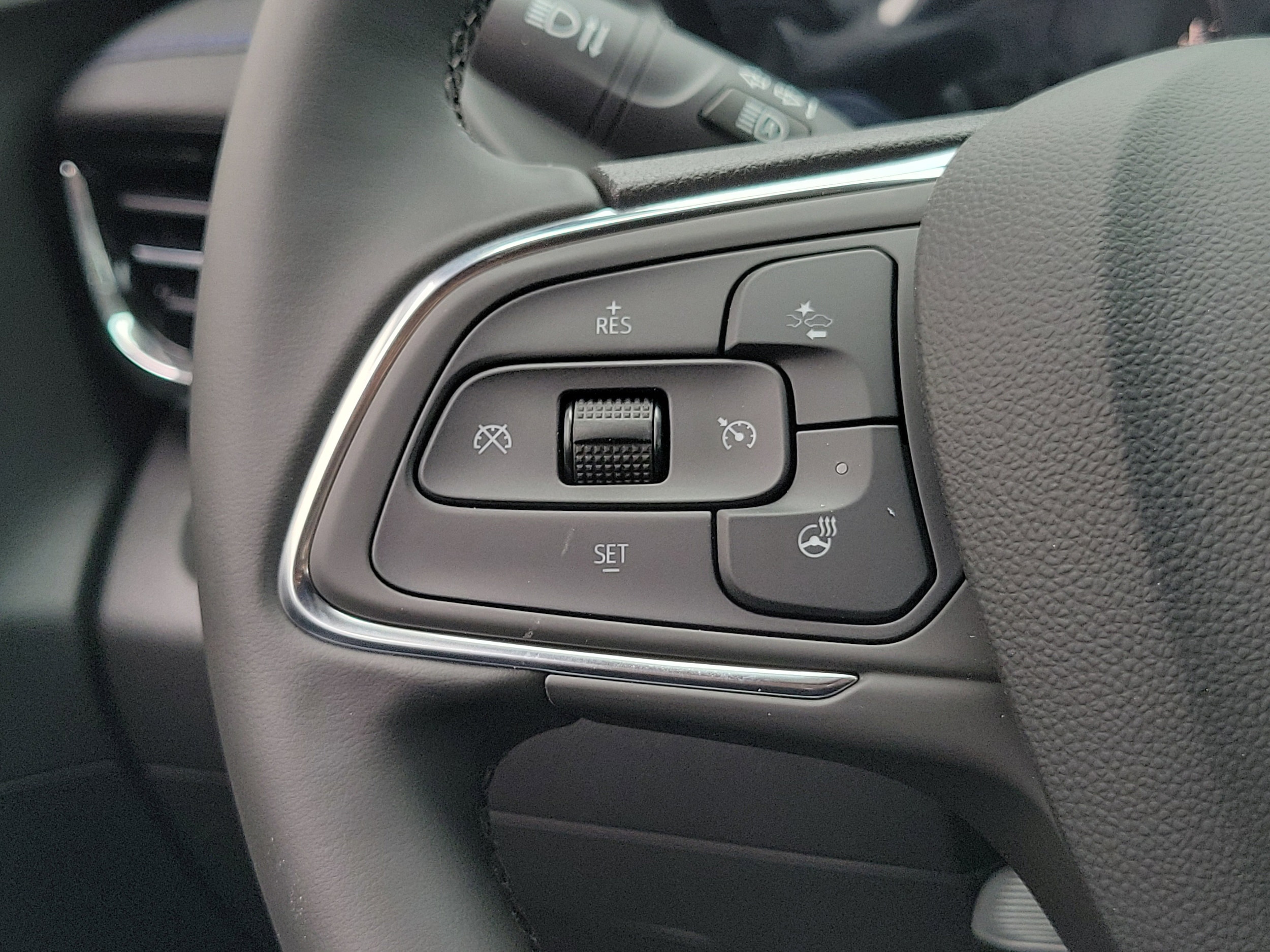 2026 Buick Envista Sport Touring - Photo 25
