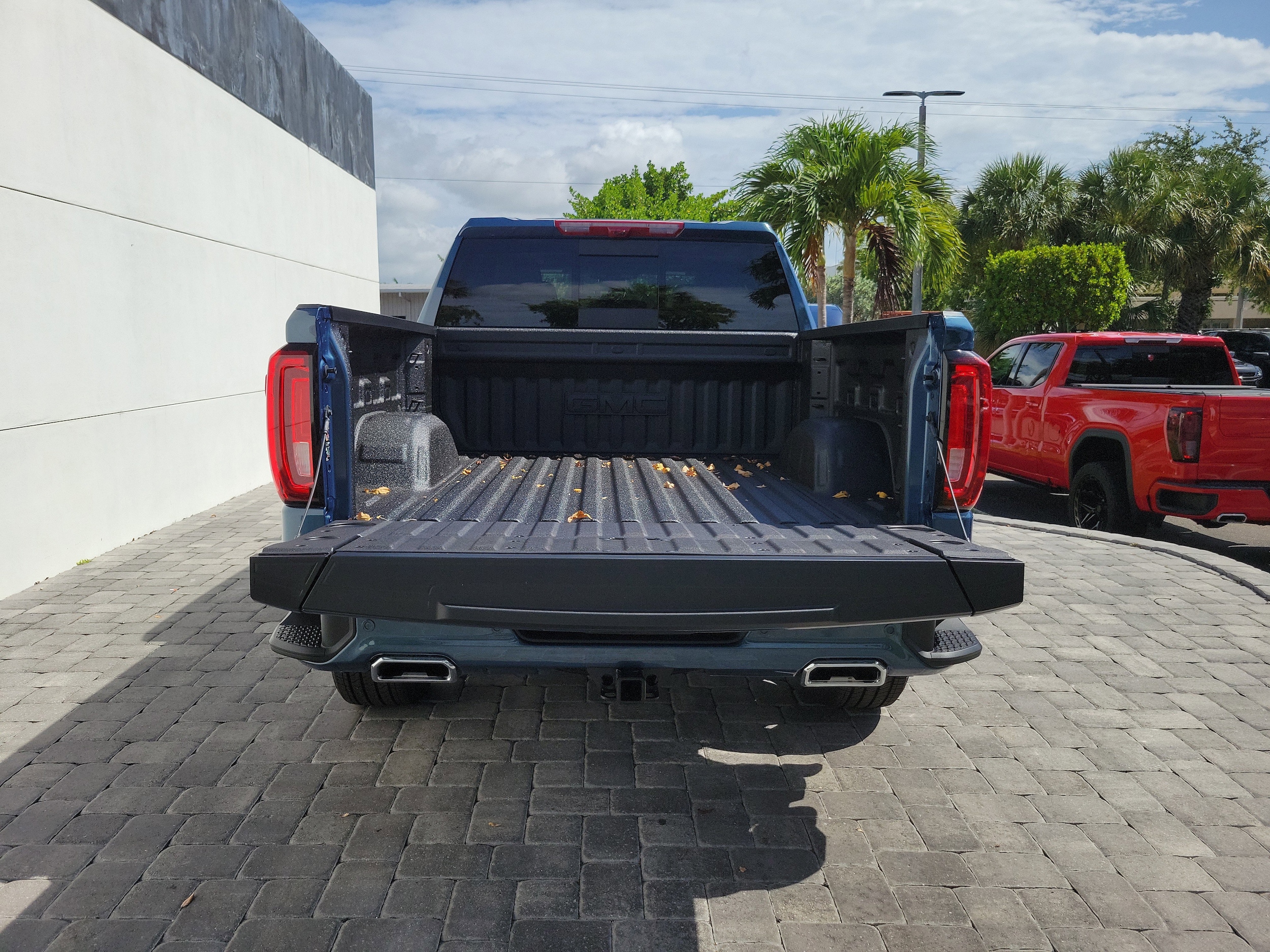 2026 GMC Sierra 1500 Denali - Photo 10