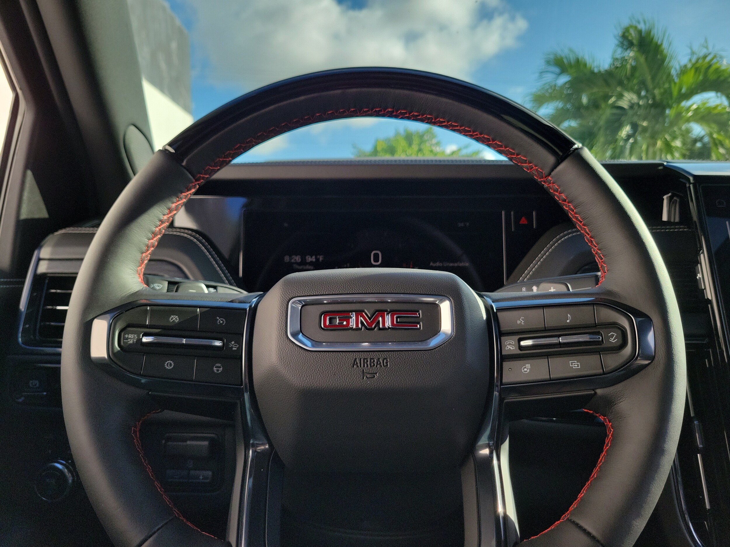 2026 GMC Yukon AT4 Ultimate - Photo 25