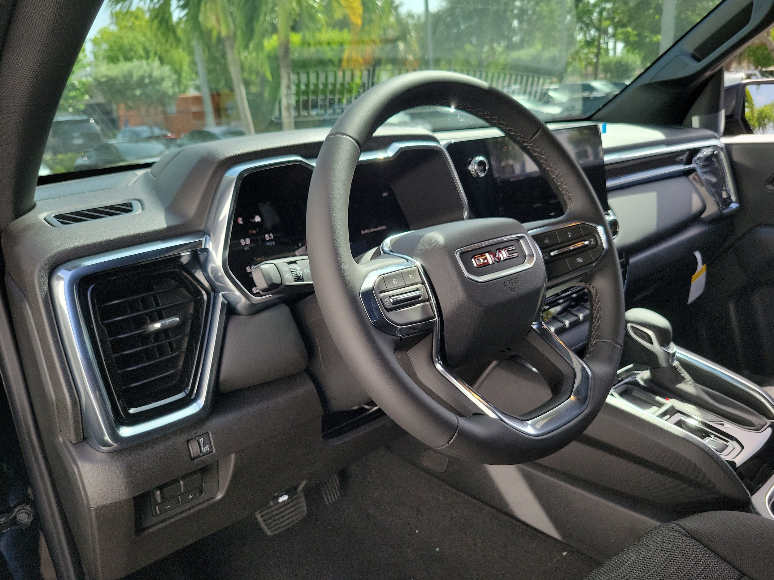 2026 GMC Canyon Elevation - Photo 19