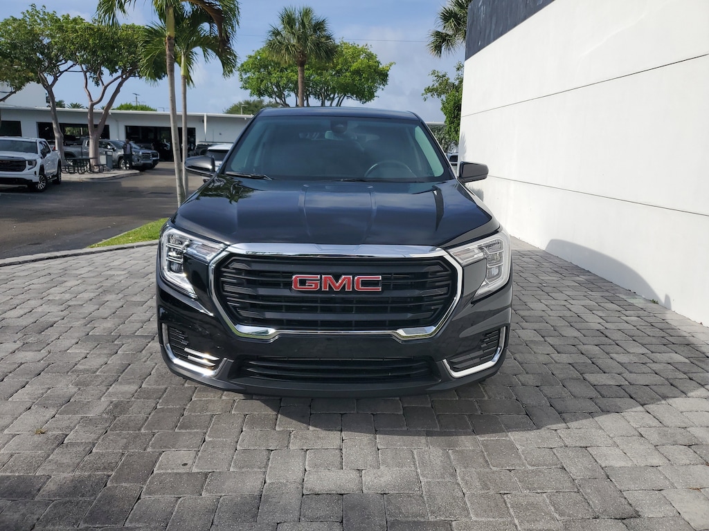 Used 2023 GMC Terrain SLE SUV