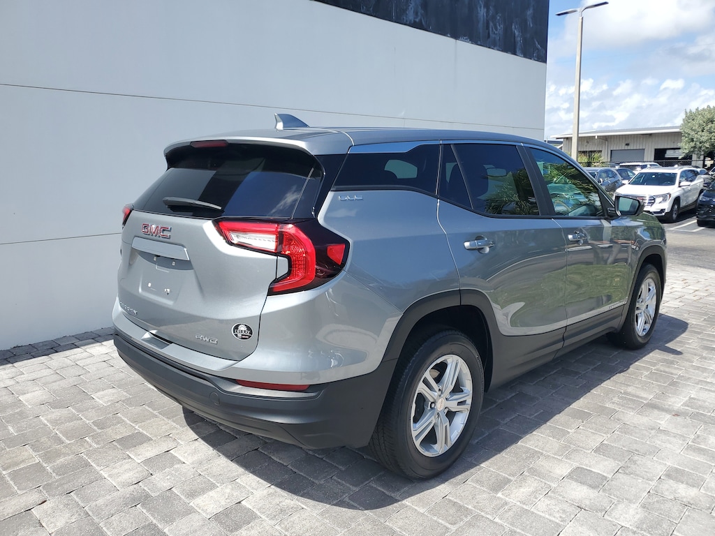 Used 2024 GMC Terrain SLE SUV