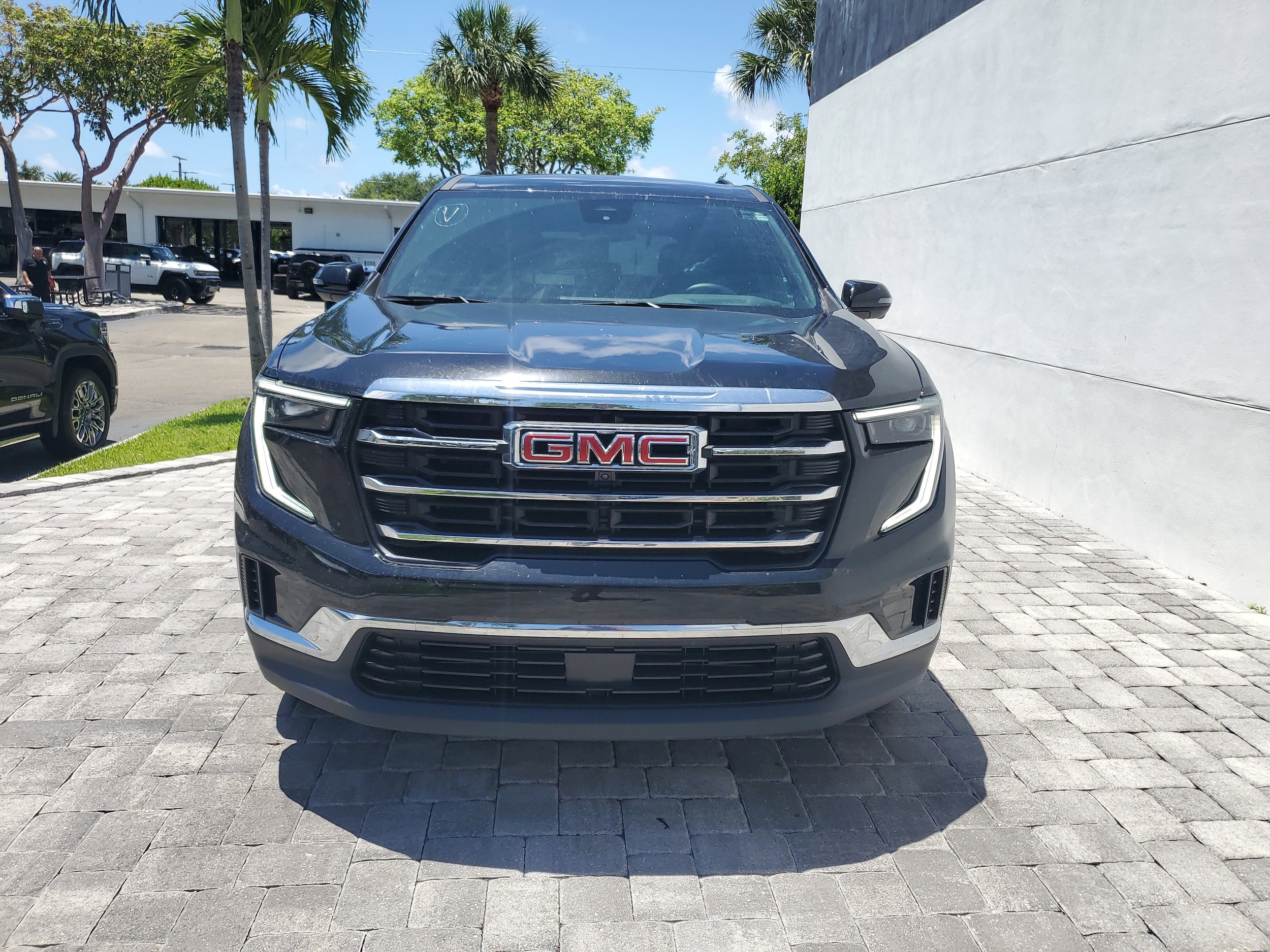 2025 GMC Acadia Elevation - Photo 2