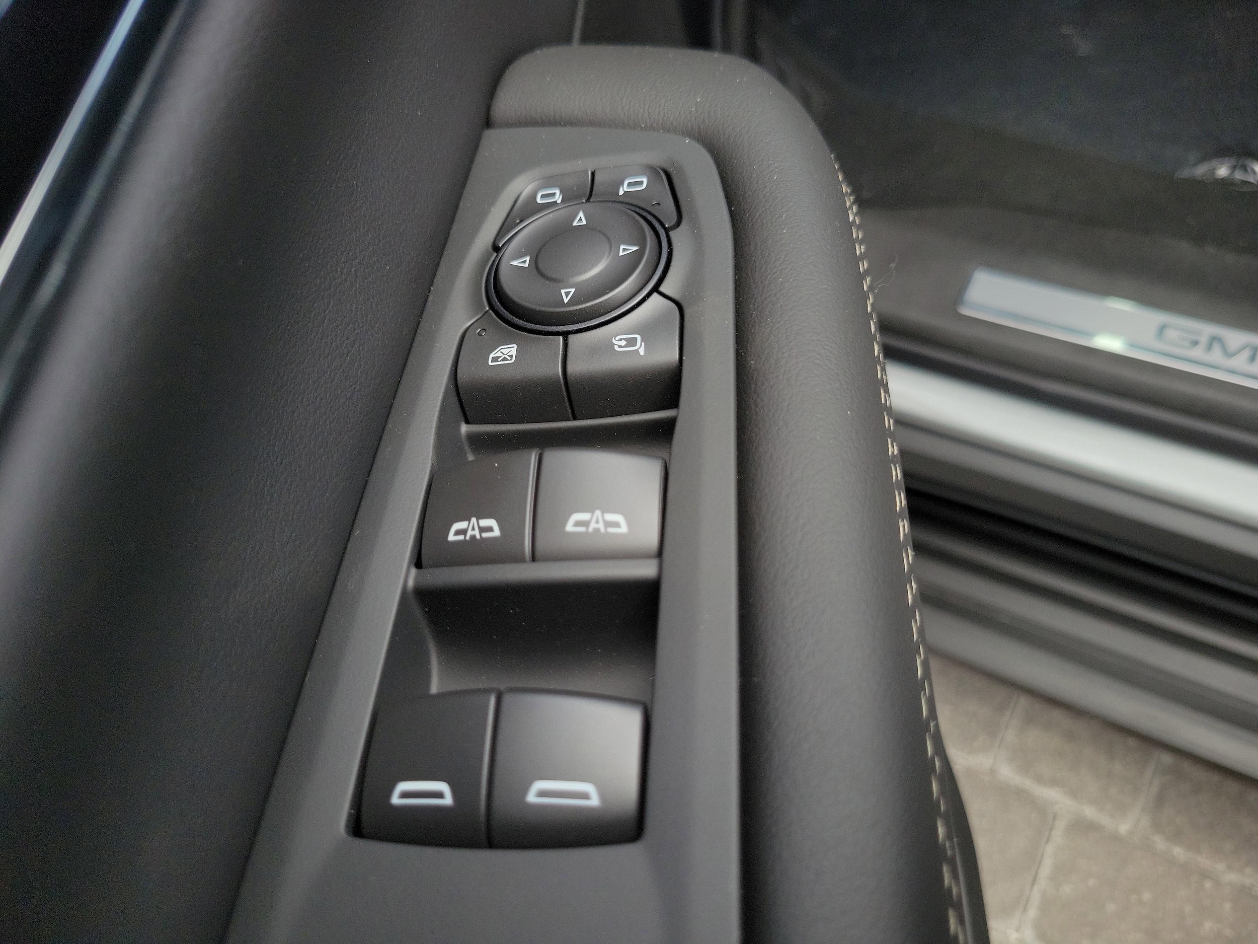 2026 GMC Yukon XL Elevation - Photo 20