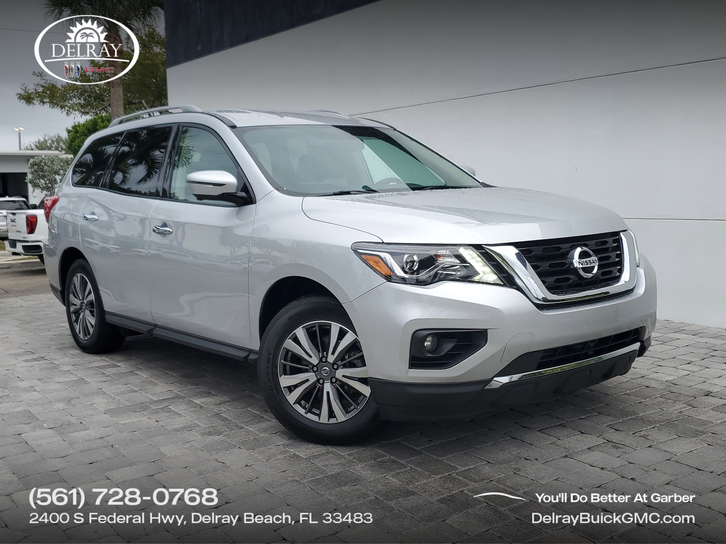 2019 Nissan Pathfinder SL