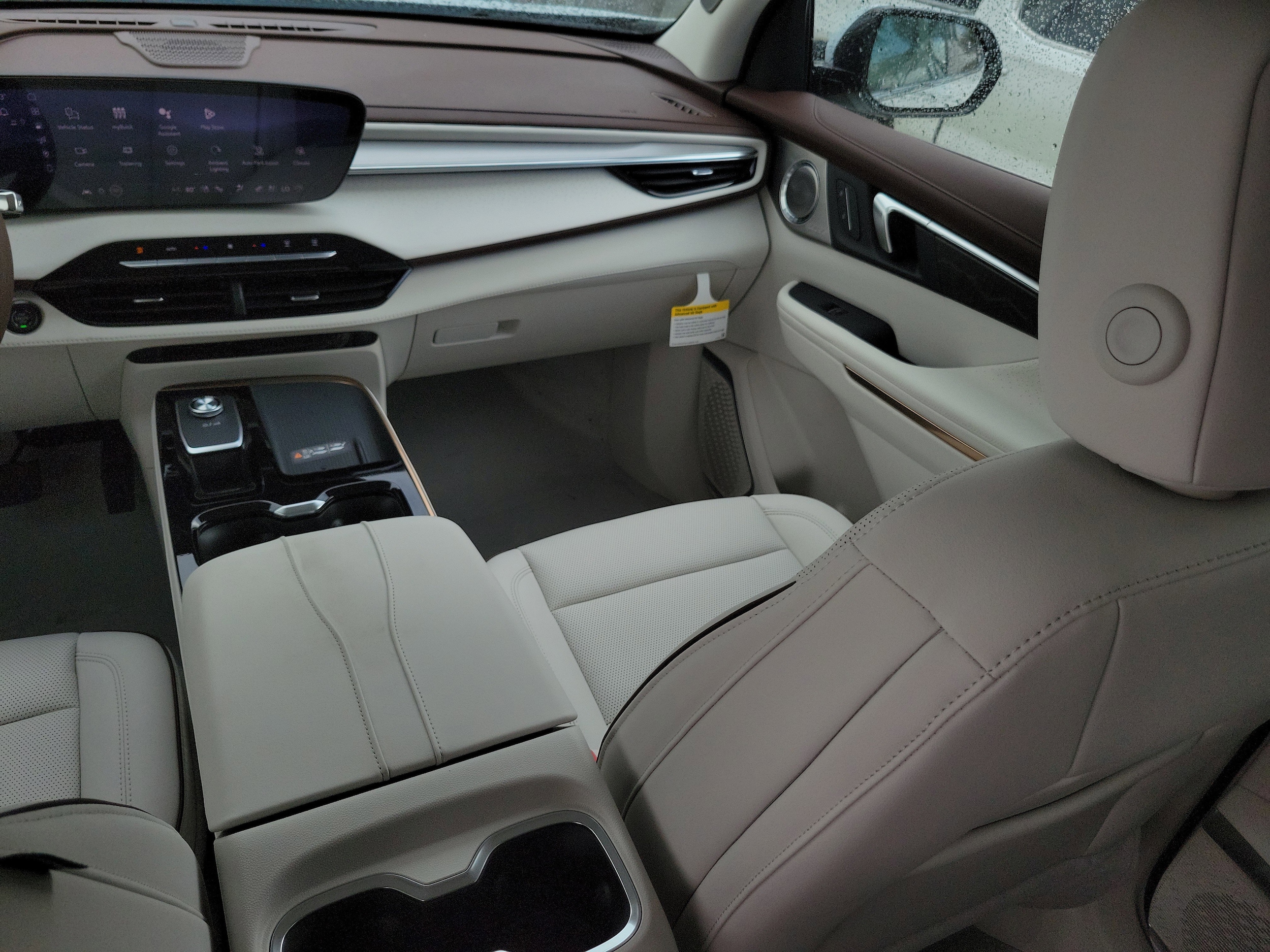 2026 Buick Enclave Avenir - Photo 17