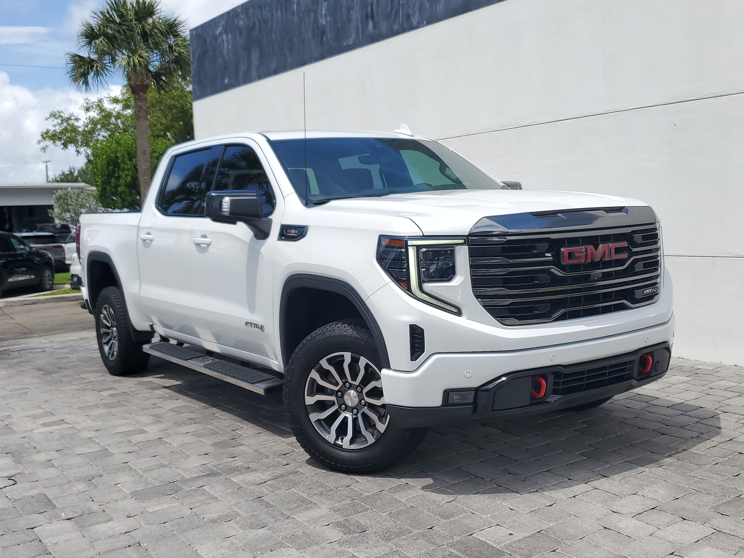 2023 GMC Sierra 4WD Crew Cab Short Box AT4's photo