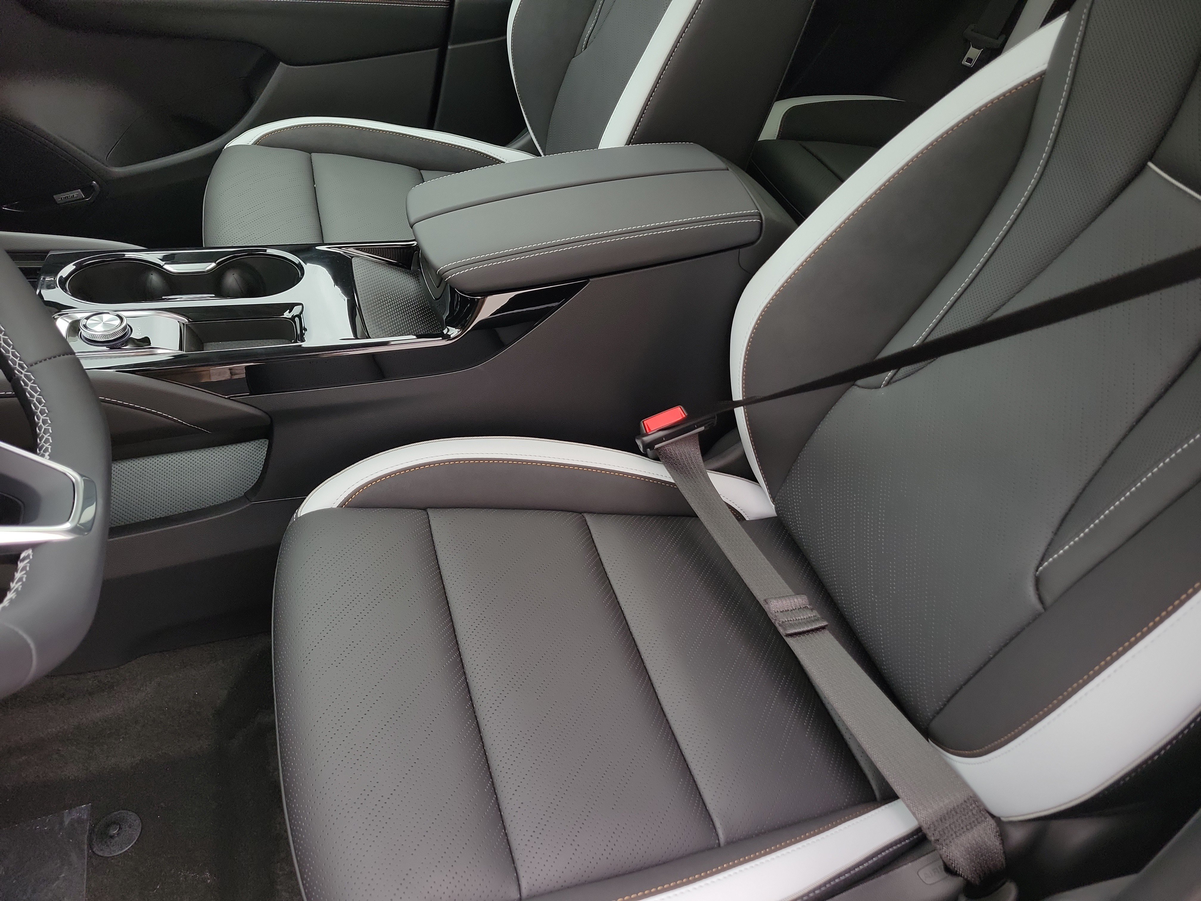2026 Buick Envision Sport Touring - Photo 20