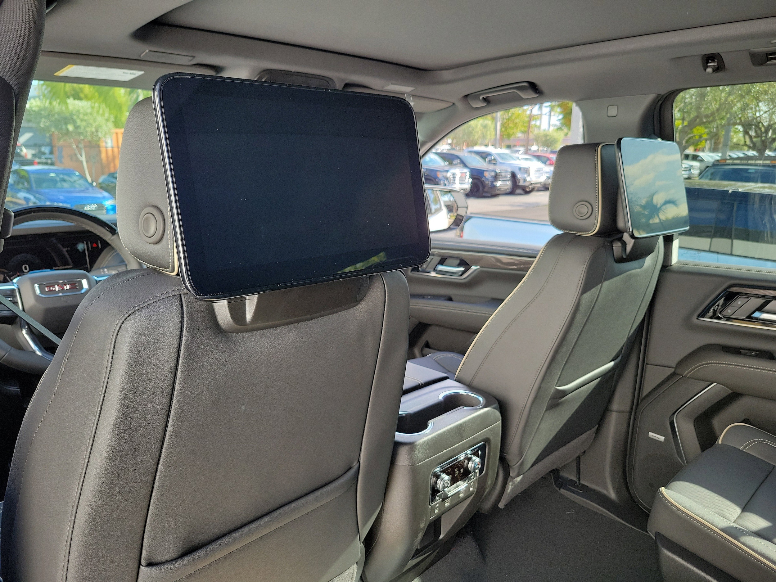 2026 GMC Yukon XL Elevation - Photo 15