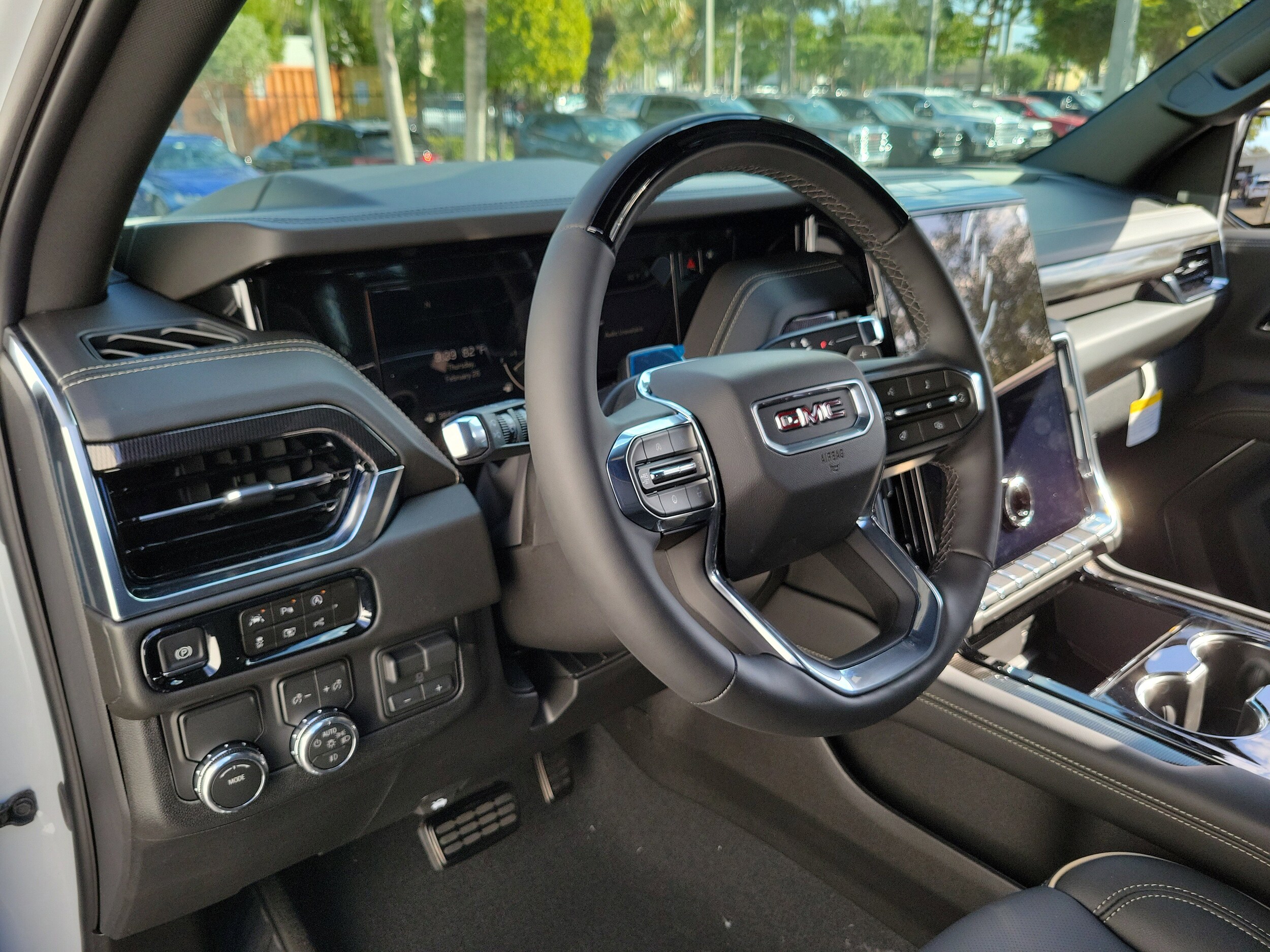2026 GMC Yukon XL Elevation - Photo 21