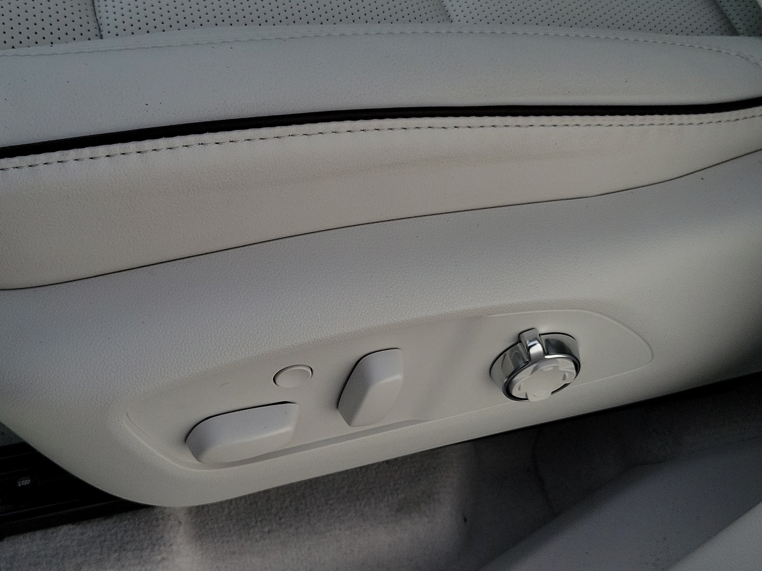 2026 Buick Enclave Avenir - Photo 25