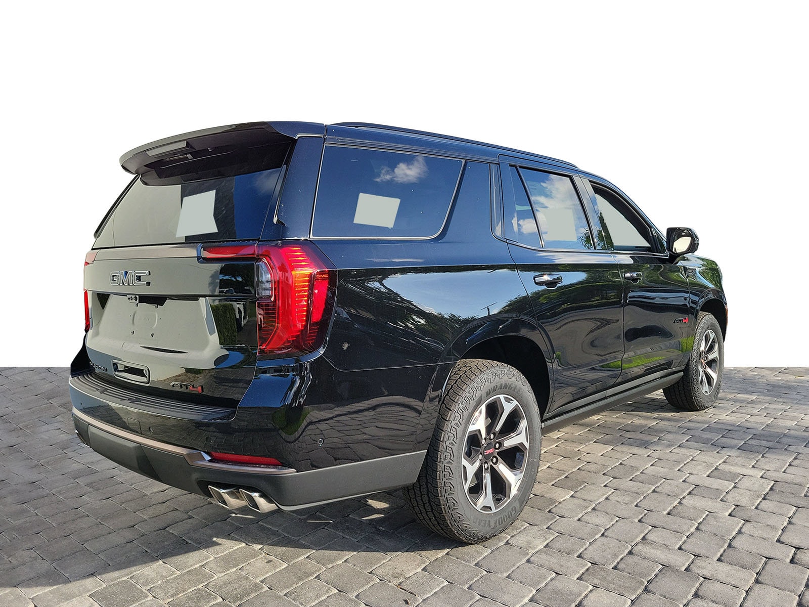 2026 GMC Yukon AT4 Ultimate - Photo 6