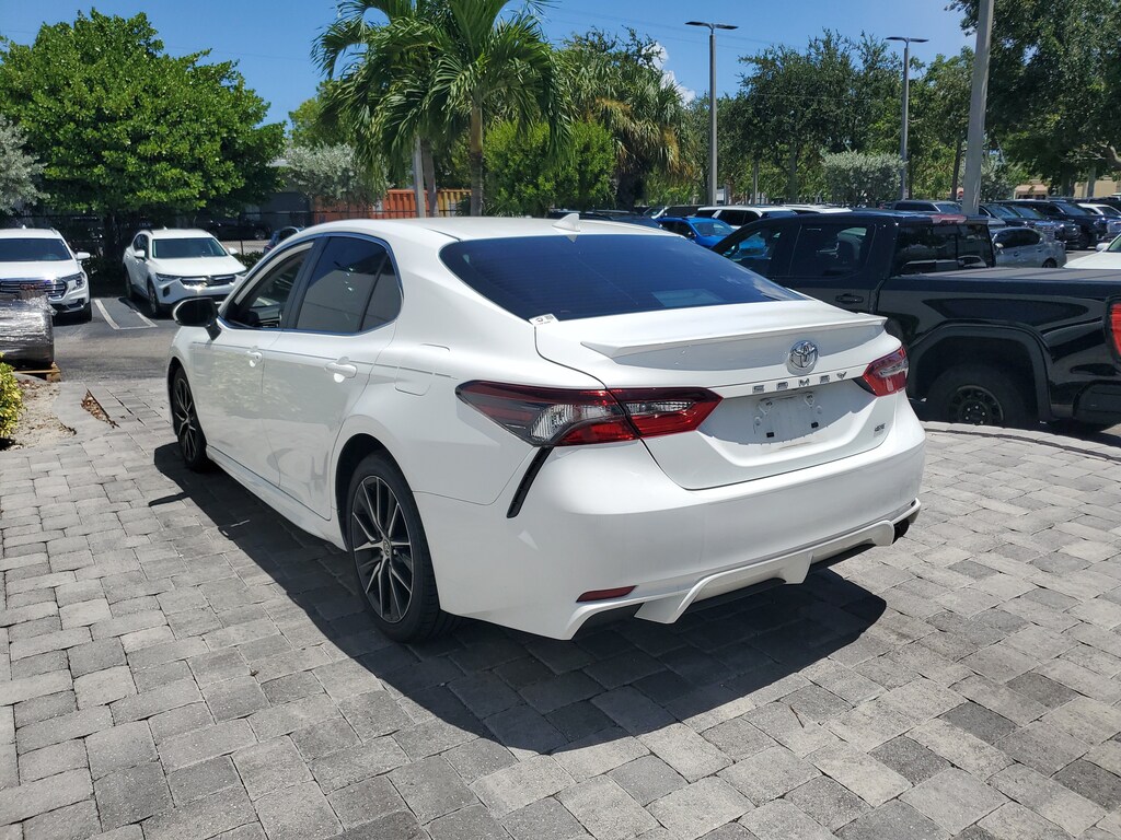 Used 2023 Toyota Camry SE Sedan