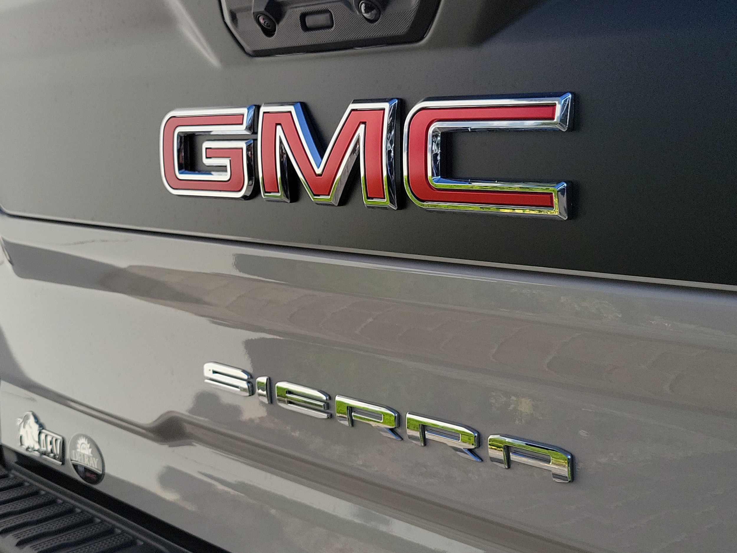 2026 GMC Sierra 2500HD AT4X - Photo 9