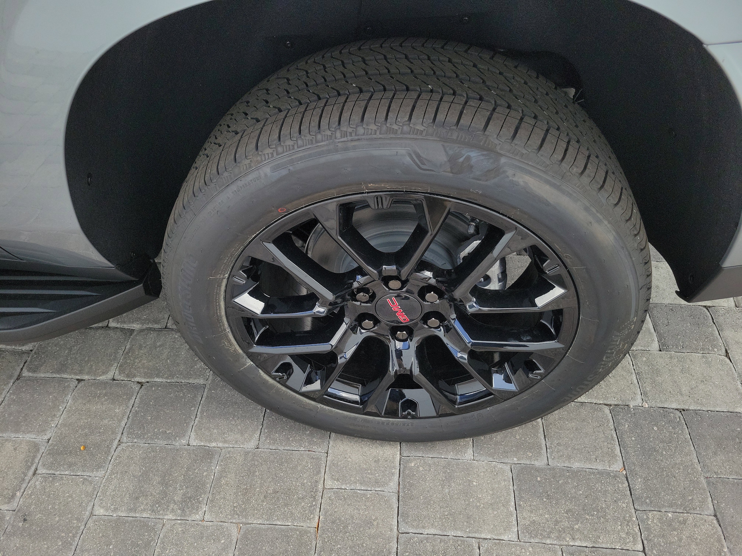 2026 GMC Yukon XL Elevation - Photo 11