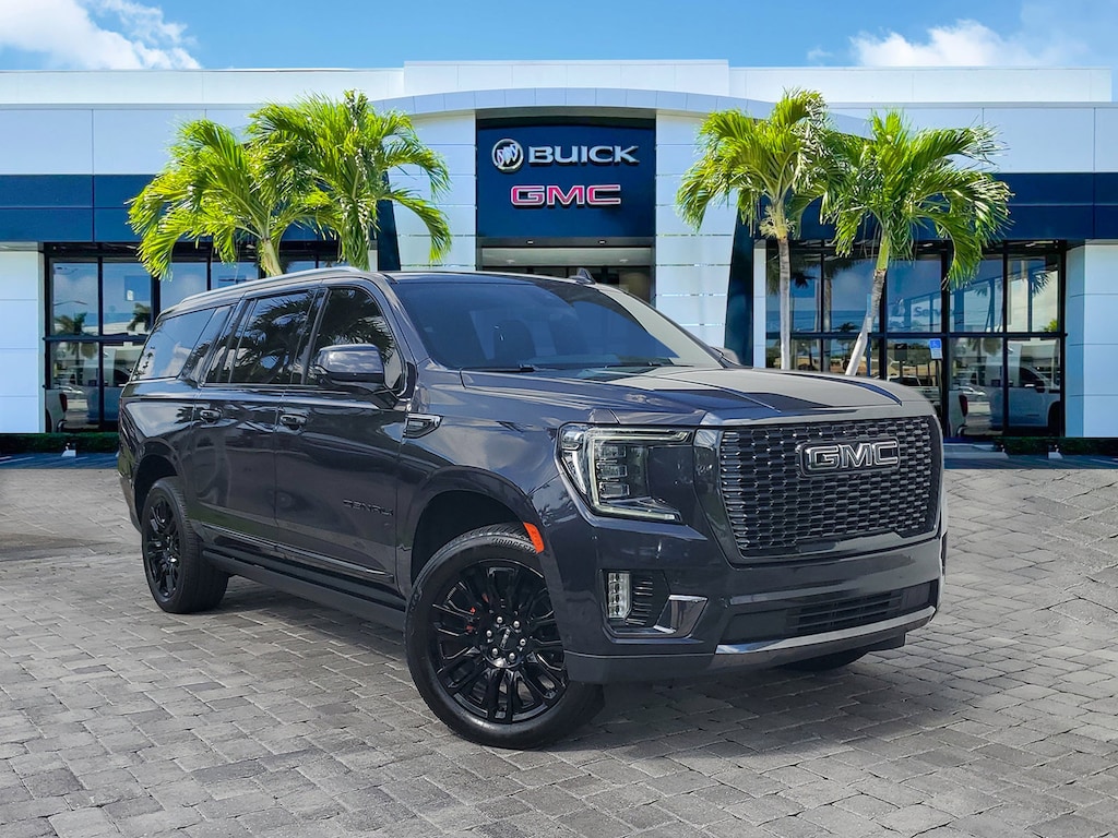 Used 2023 GMC Yukon XL Denali Ultimate SUV