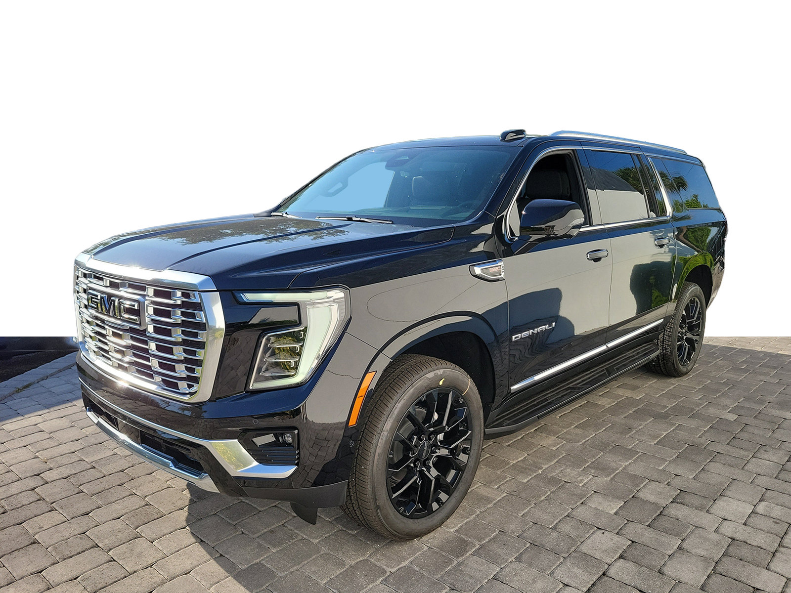 2026 GMC Yukon XL Denali - Photo 3