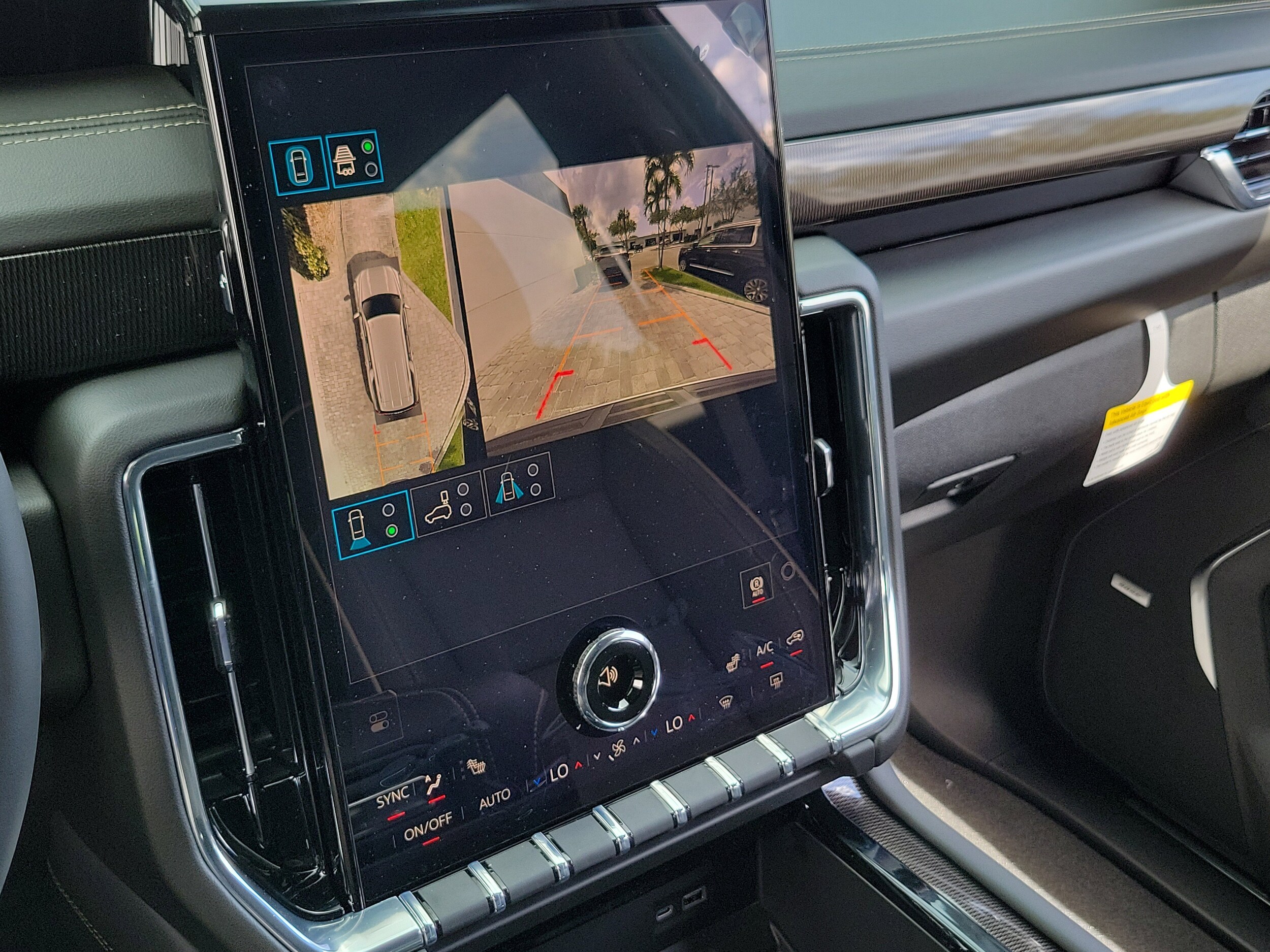 2026 GMC Yukon XL Elevation - Photo 31