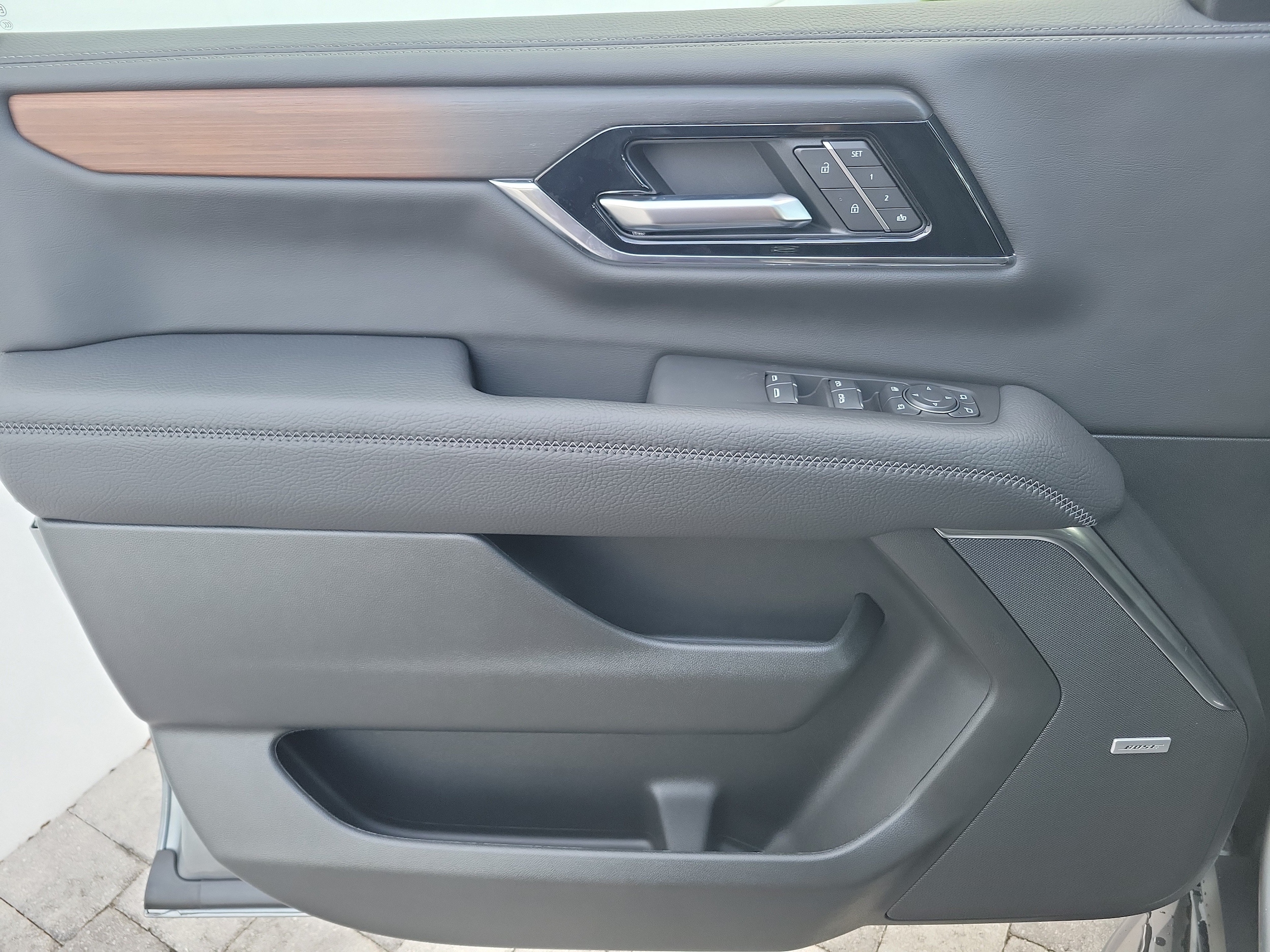 2026 GMC Yukon XL Denali - Photo 19