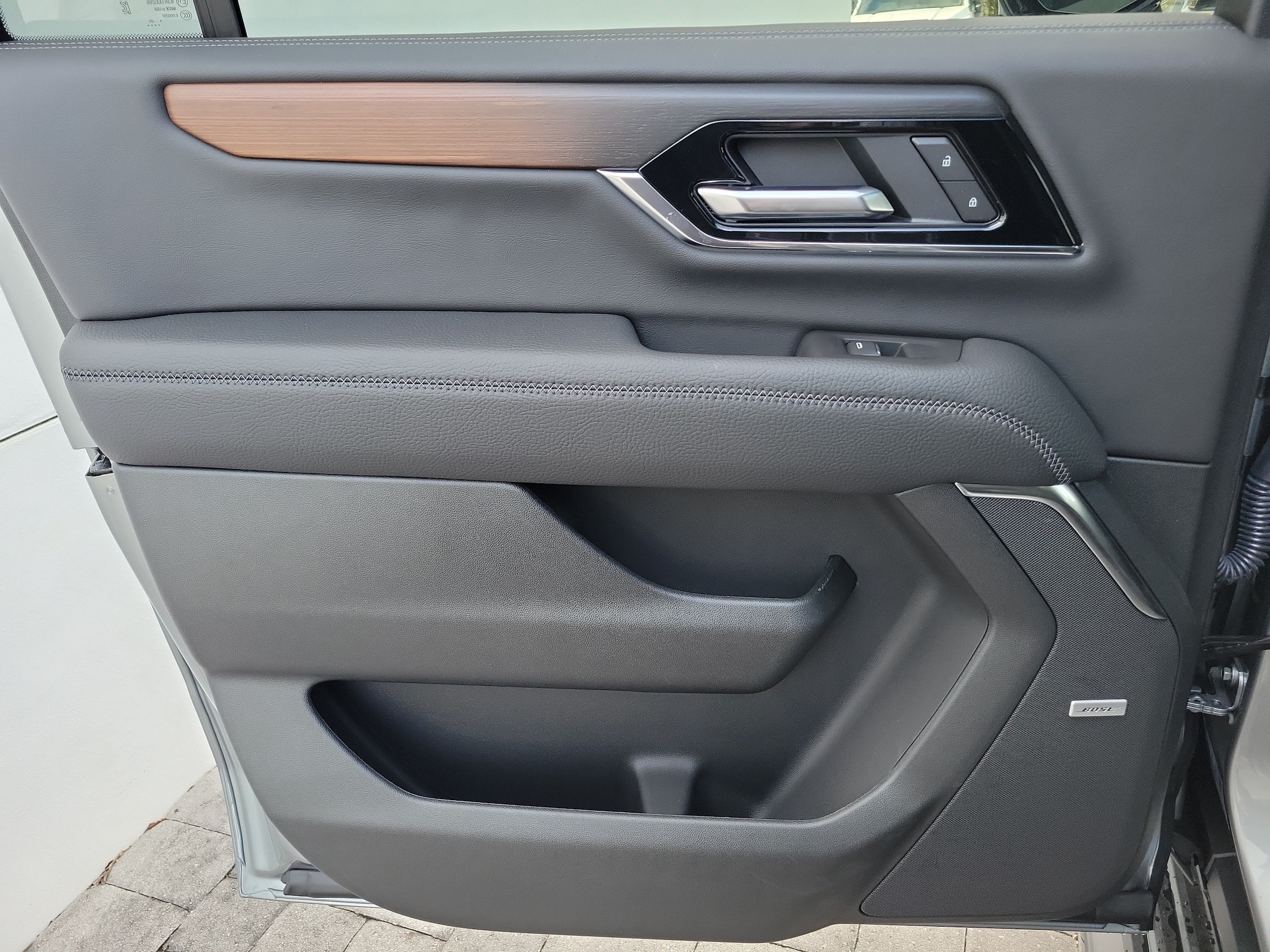 2026 GMC Yukon XL Denali - Photo 12