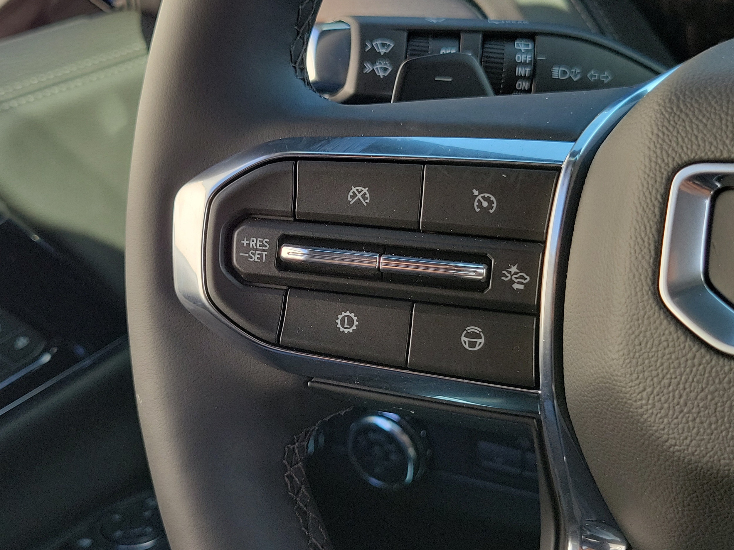 2026 GMC Yukon XL Denali - Photo 26