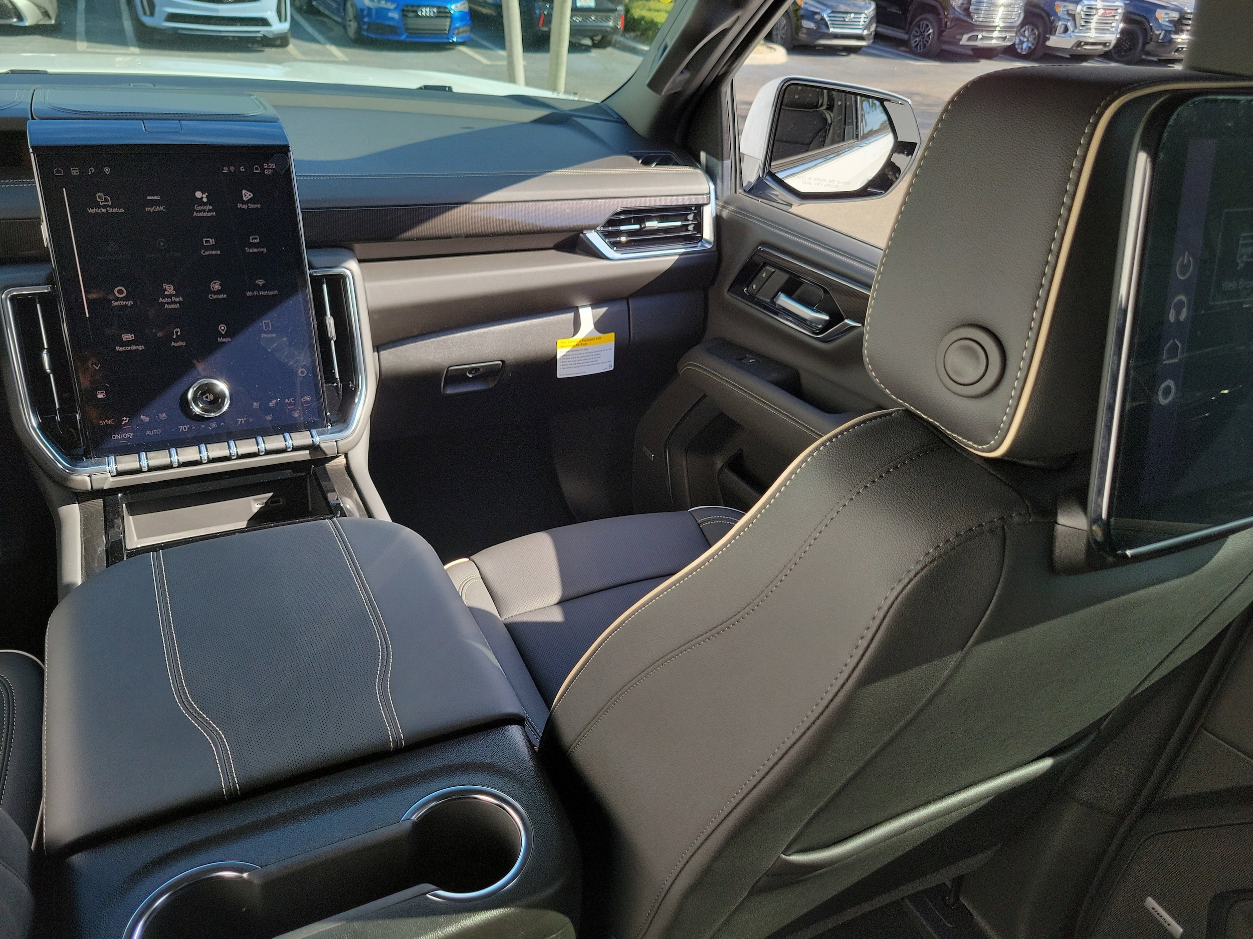 2026 GMC Yukon XL Elevation - Photo 18