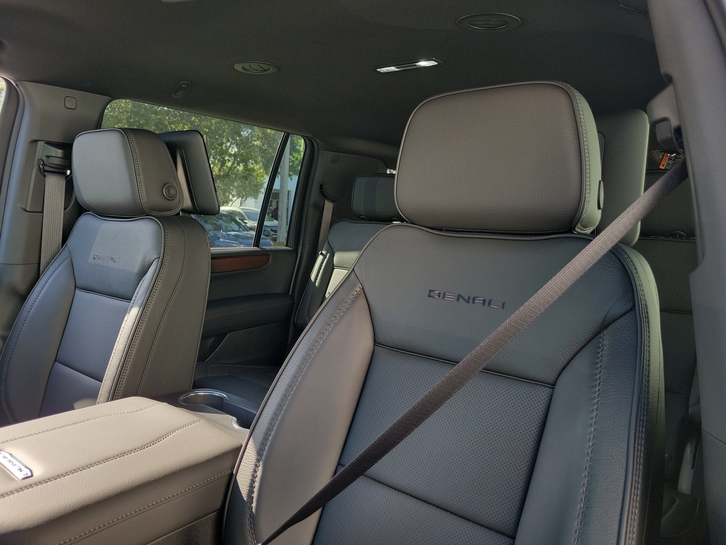 2026 GMC Yukon XL Denali - Photo 22