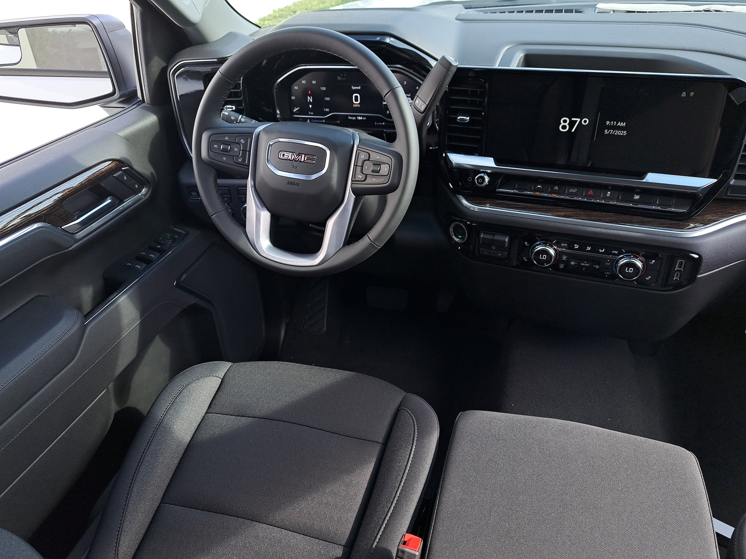 2025 GMC Sierra 1500 Elevation - Photo 14