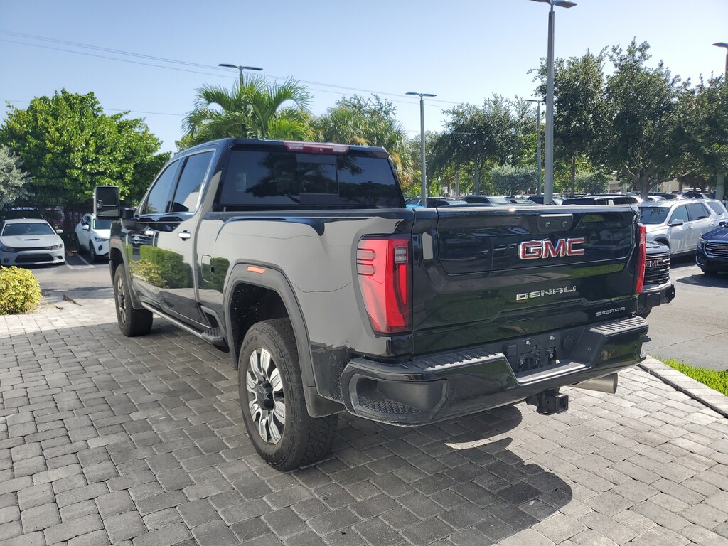 Used 2025 GMC Sierra 2500 HD Denali Truck