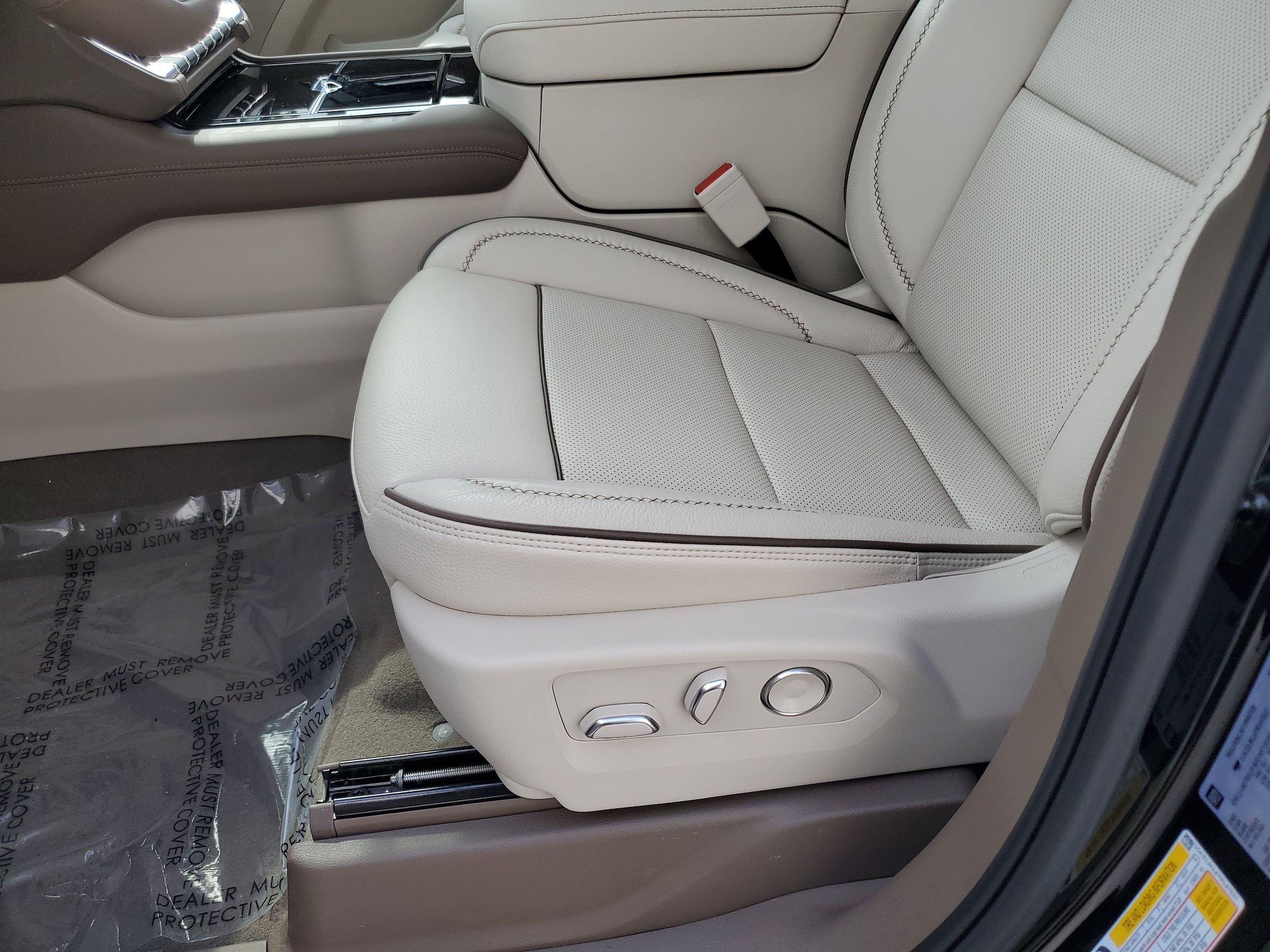 2026 GMC Yukon XL Denali - Photo 23