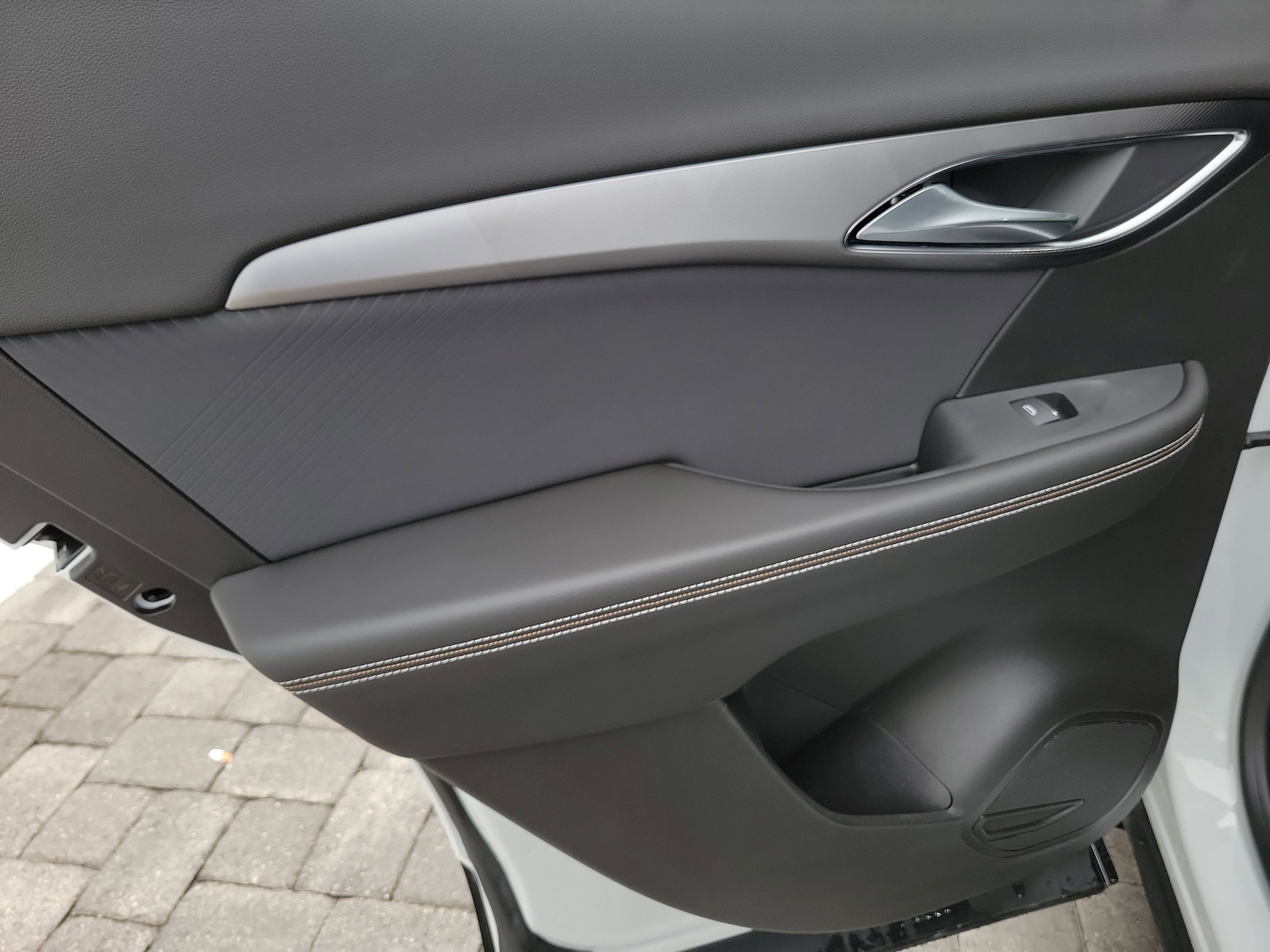 2026 Buick Envision Sport Touring - Photo 11
