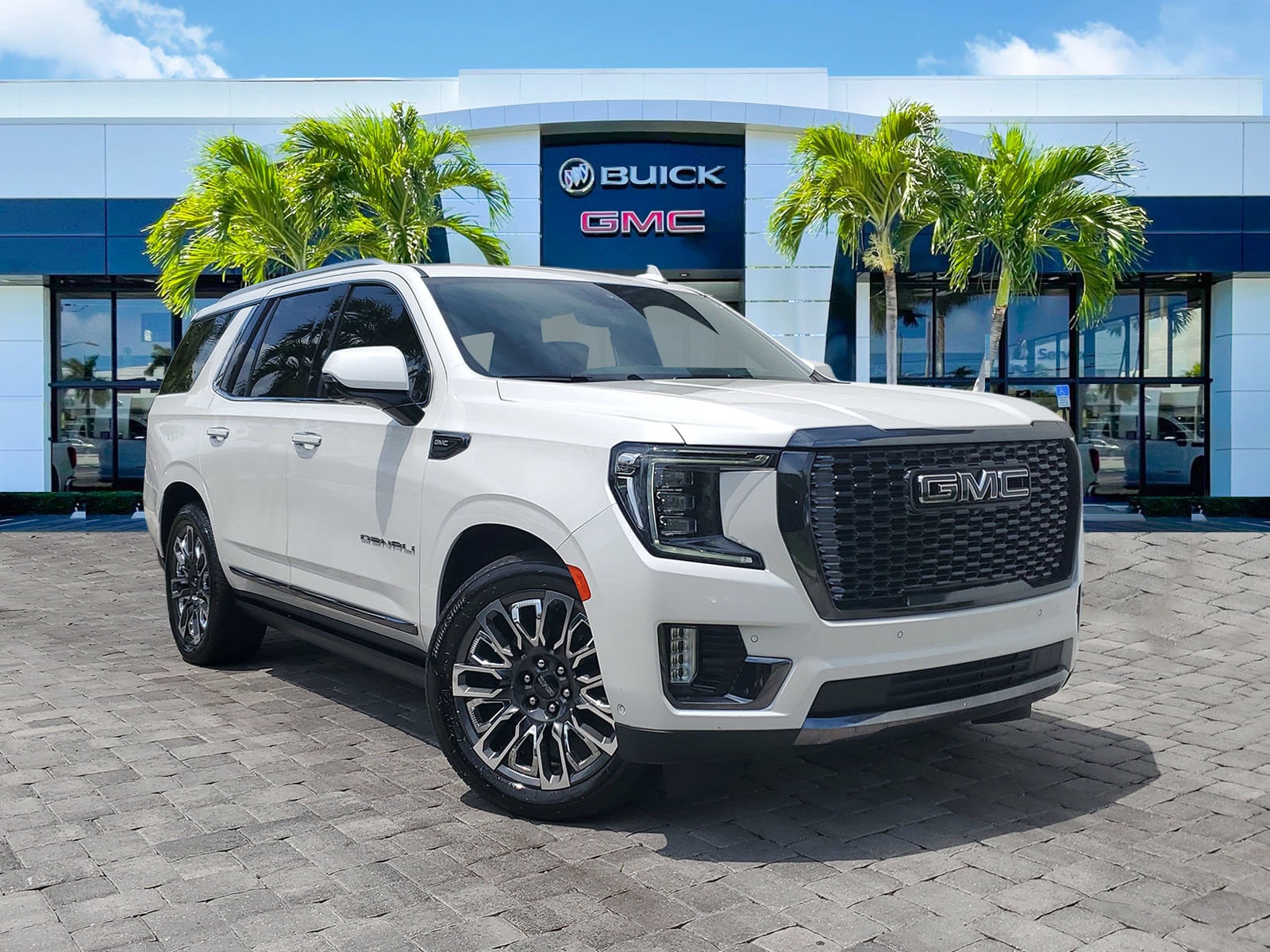2023 GMC Yukon