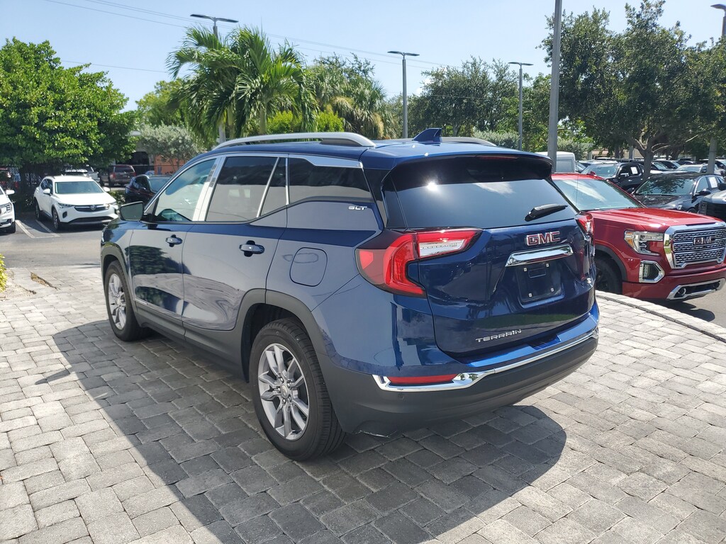 Used 2022 GMC Terrain SLT SUV