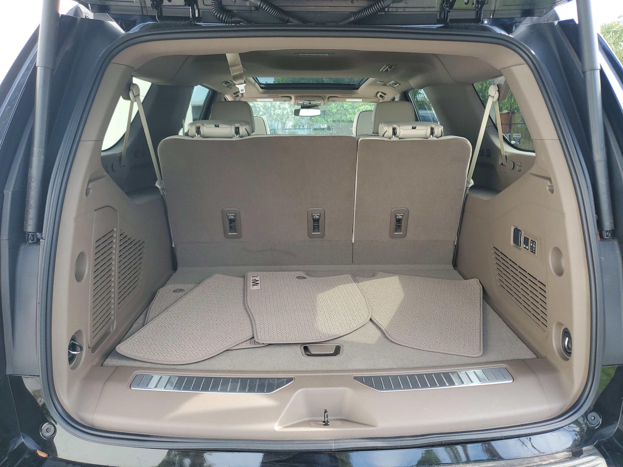 2026 GMC Yukon XL Denali - Photo 10