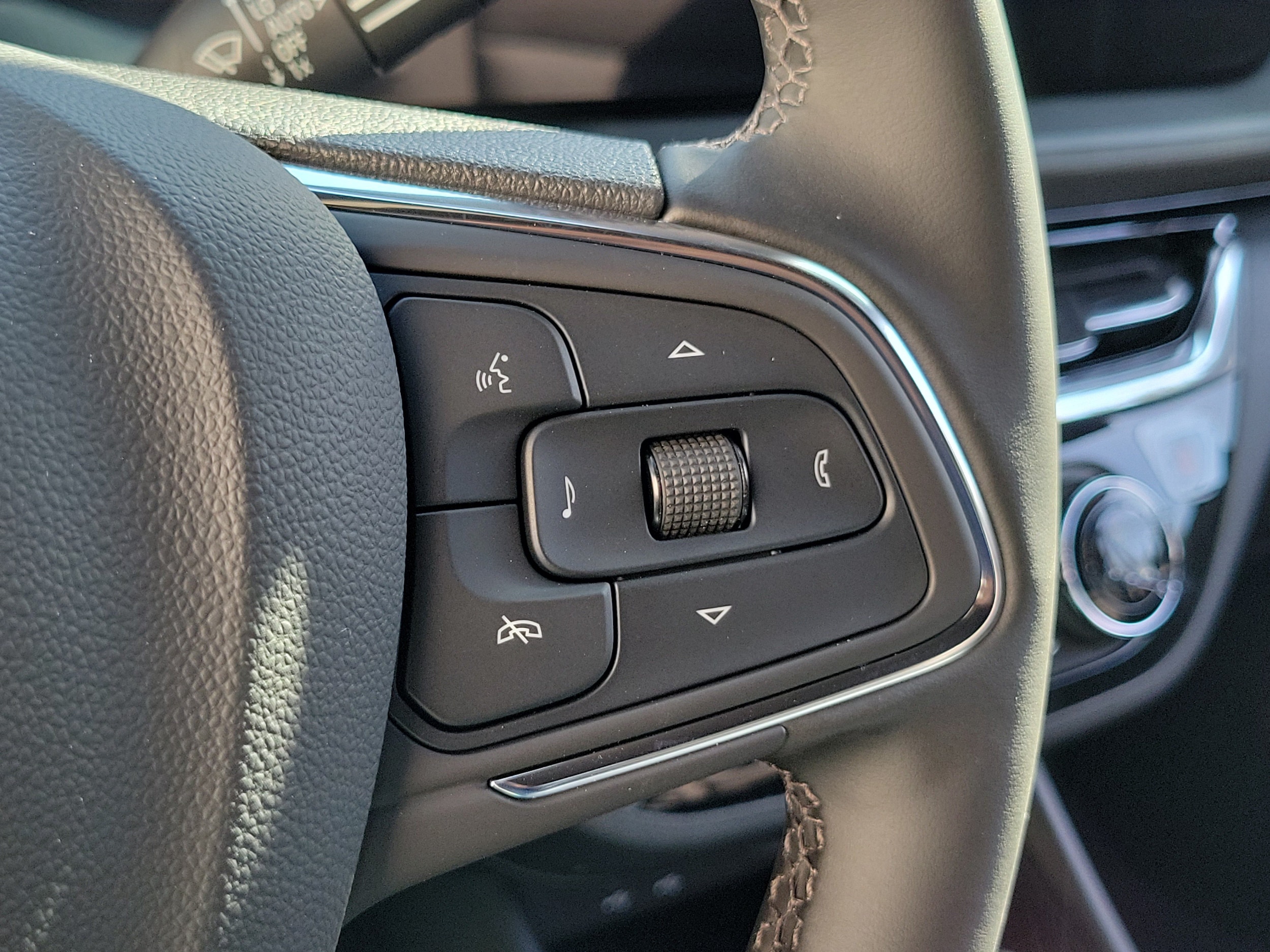 2026 Buick Envista Sport Touring - Photo 26