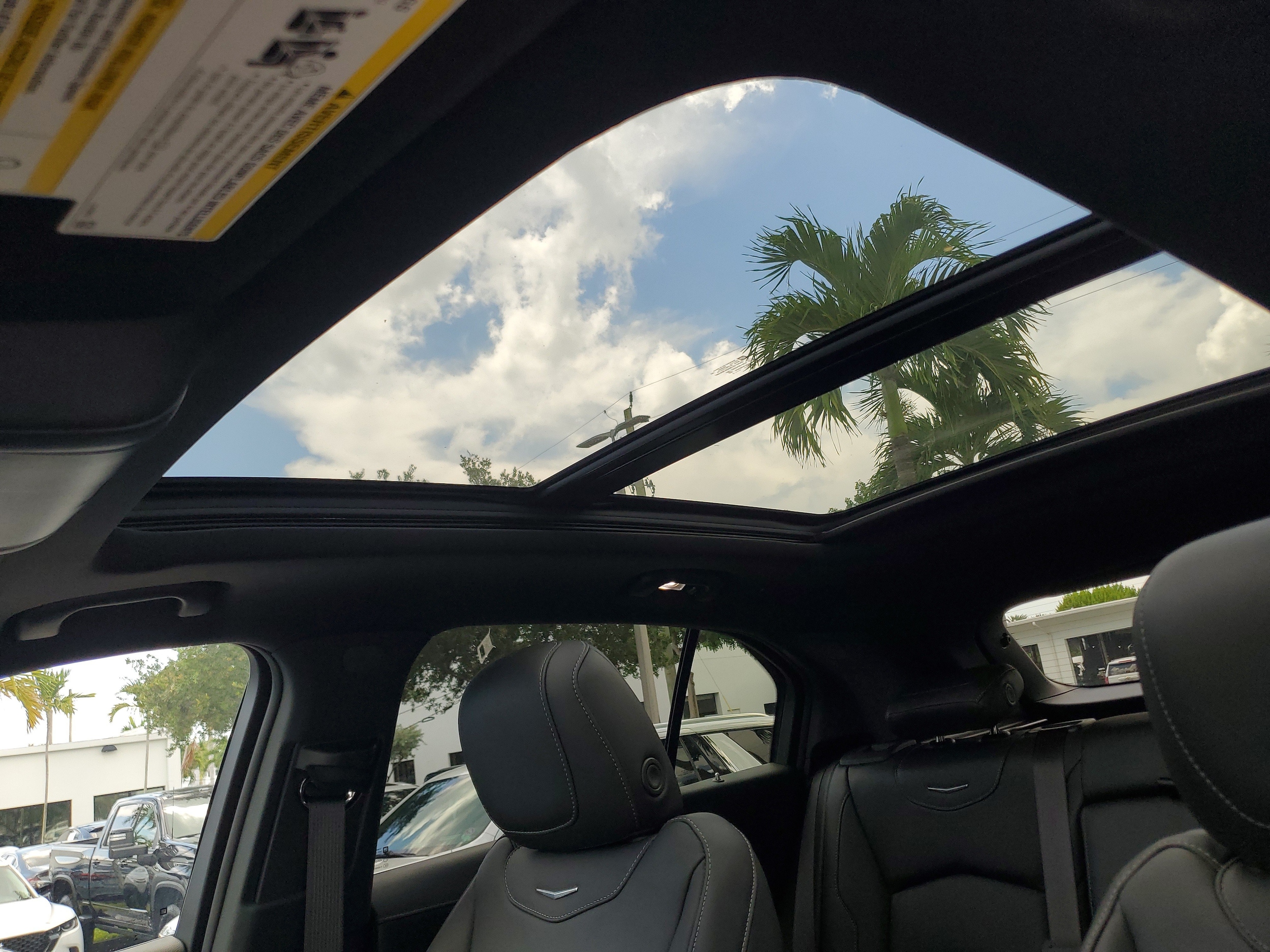 2023 Cadillac XT4 Luxury - Photo 23