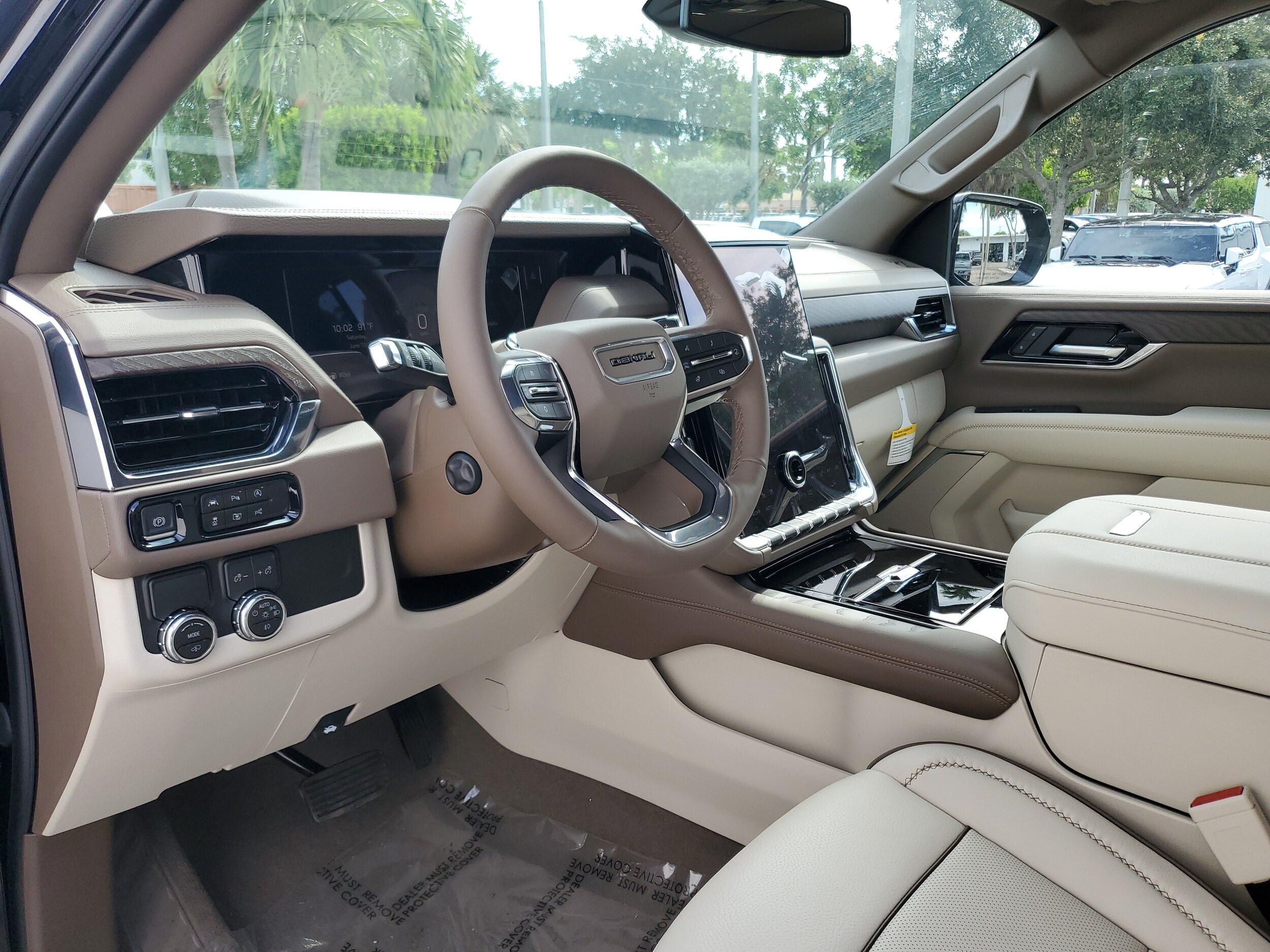 2026 GMC Yukon XL Denali - Photo 24