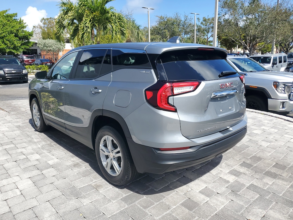 Used 2024 GMC Terrain SLE SUV