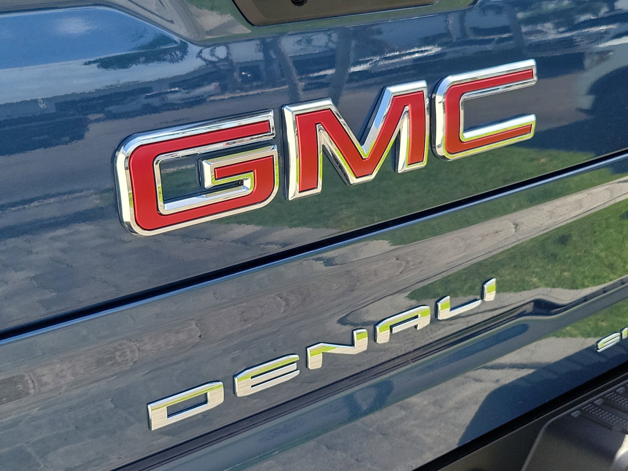 2026 GMC Sierra 1500 Denali - Photo 8