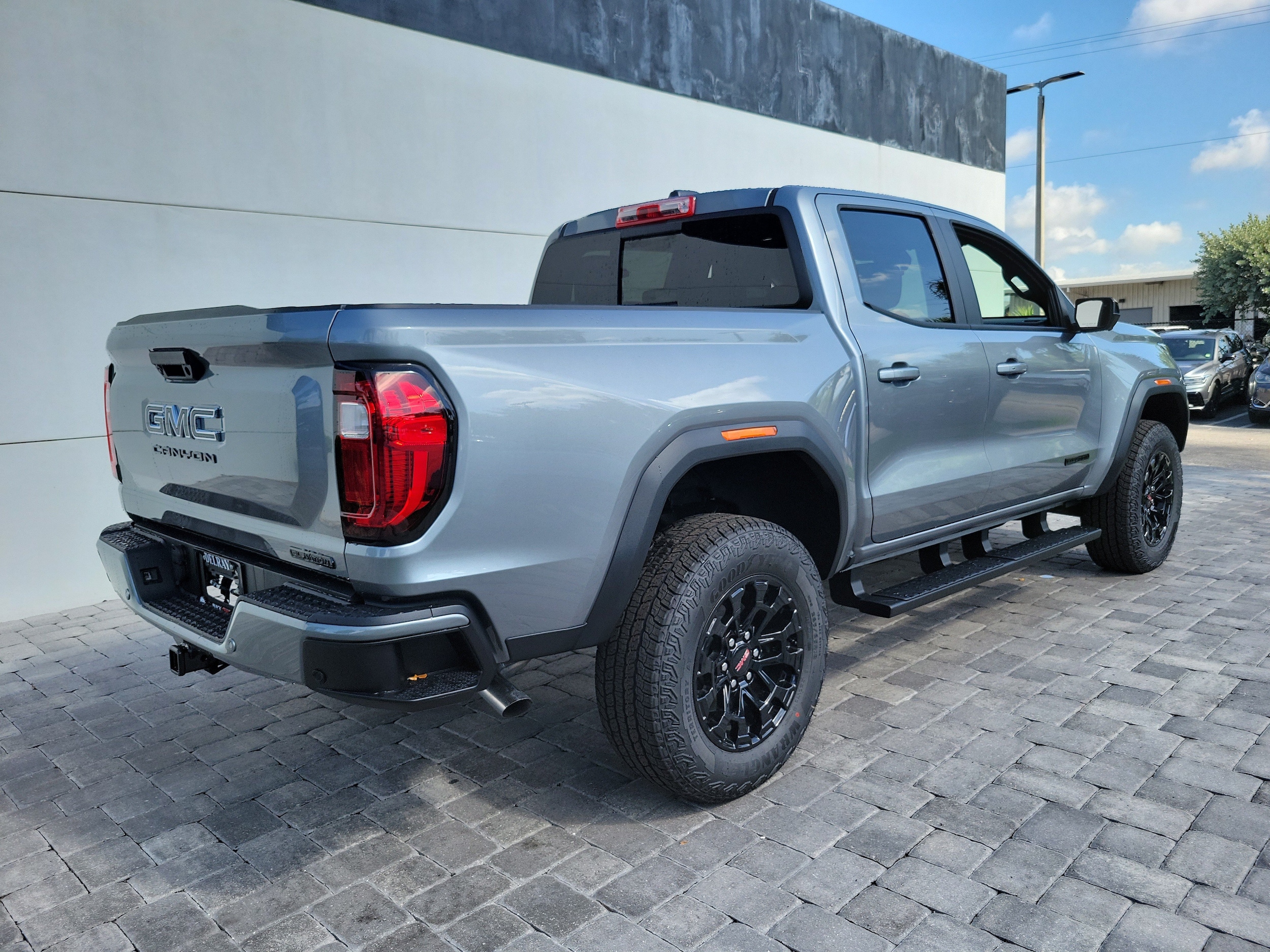 2026 GMC Canyon Elevation - Photo 6