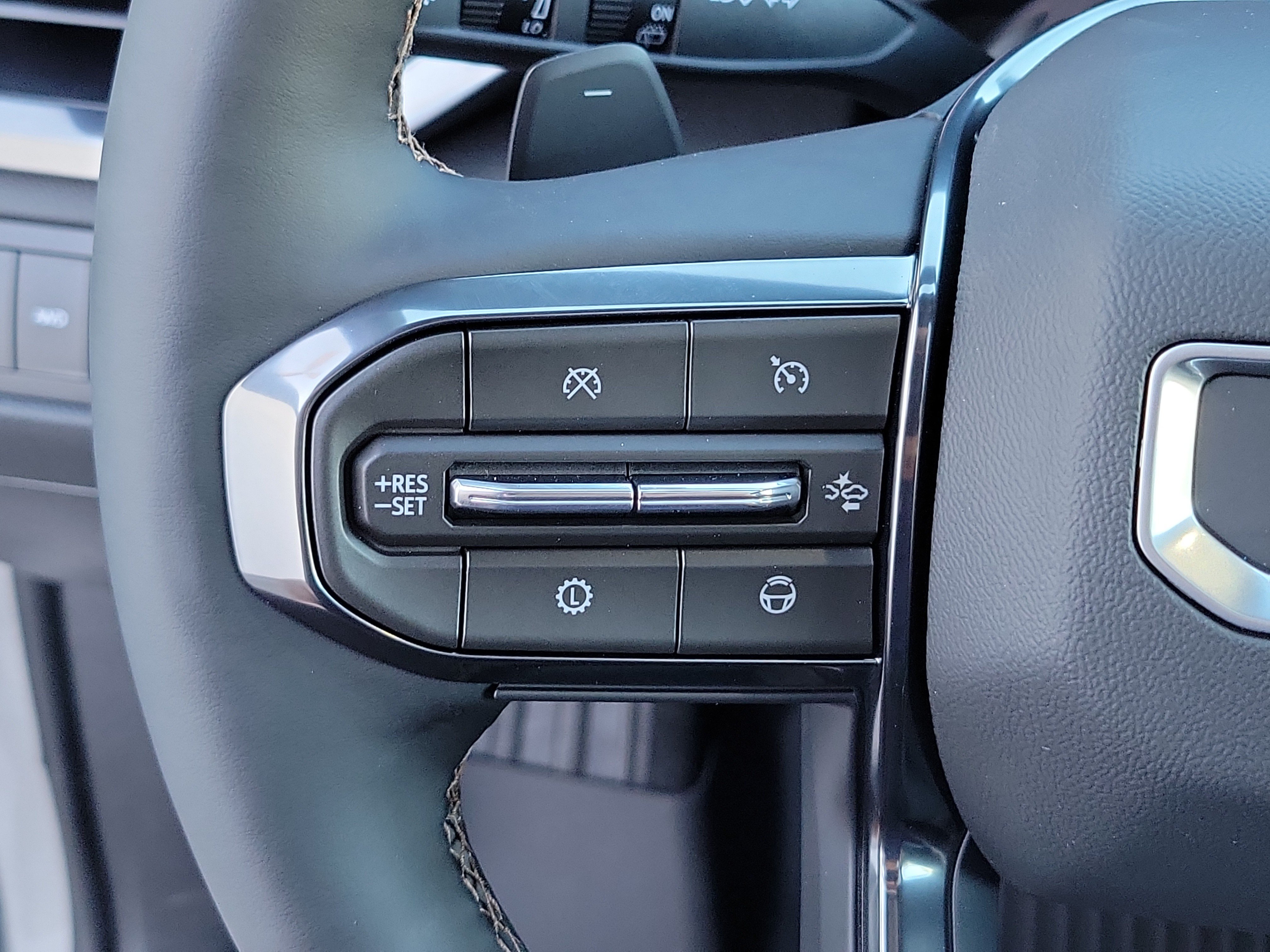 2027 GMC Acadia AT4 - Photo 24