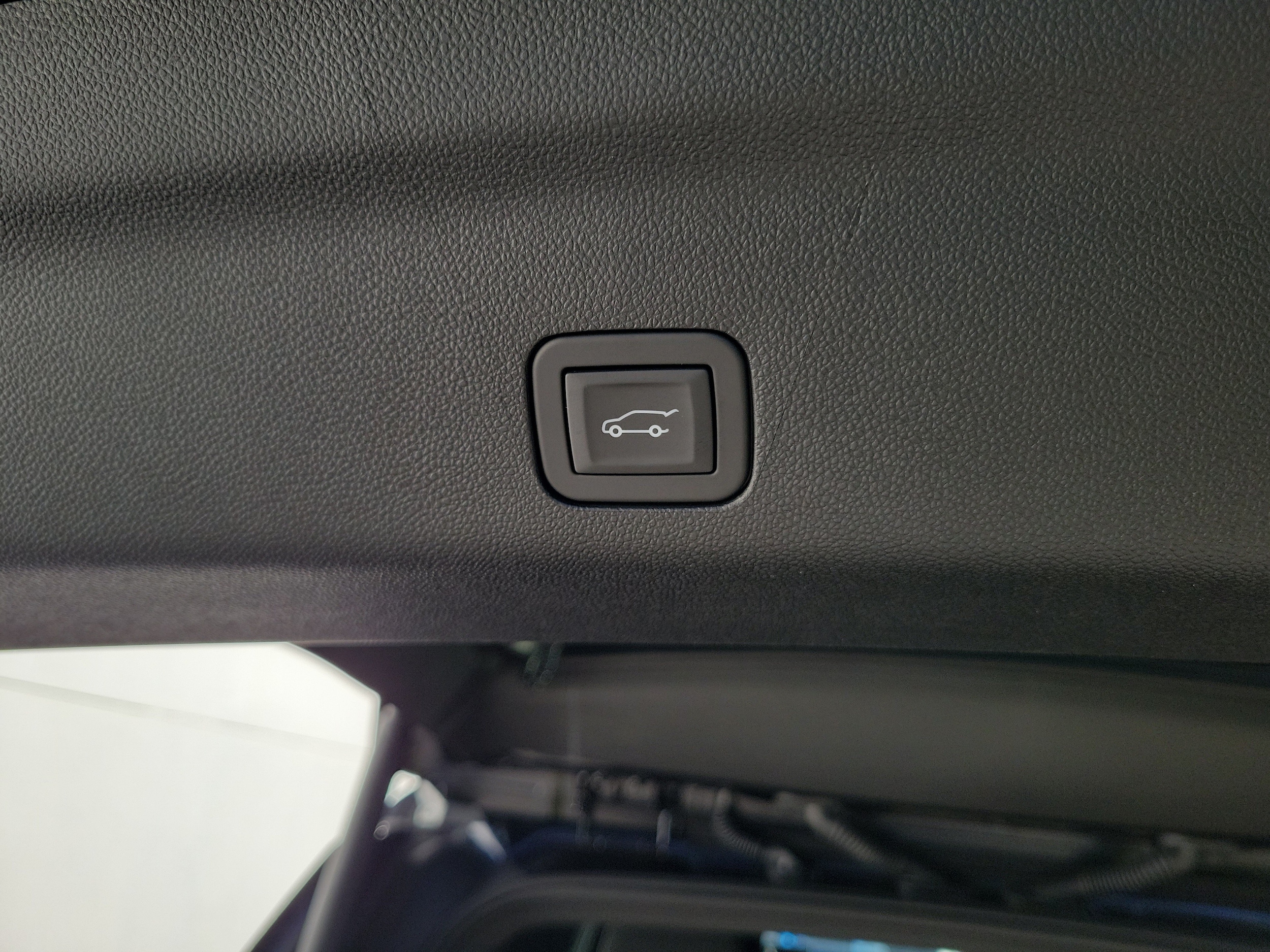 2026 GMC Yukon XL Denali - Photo 10